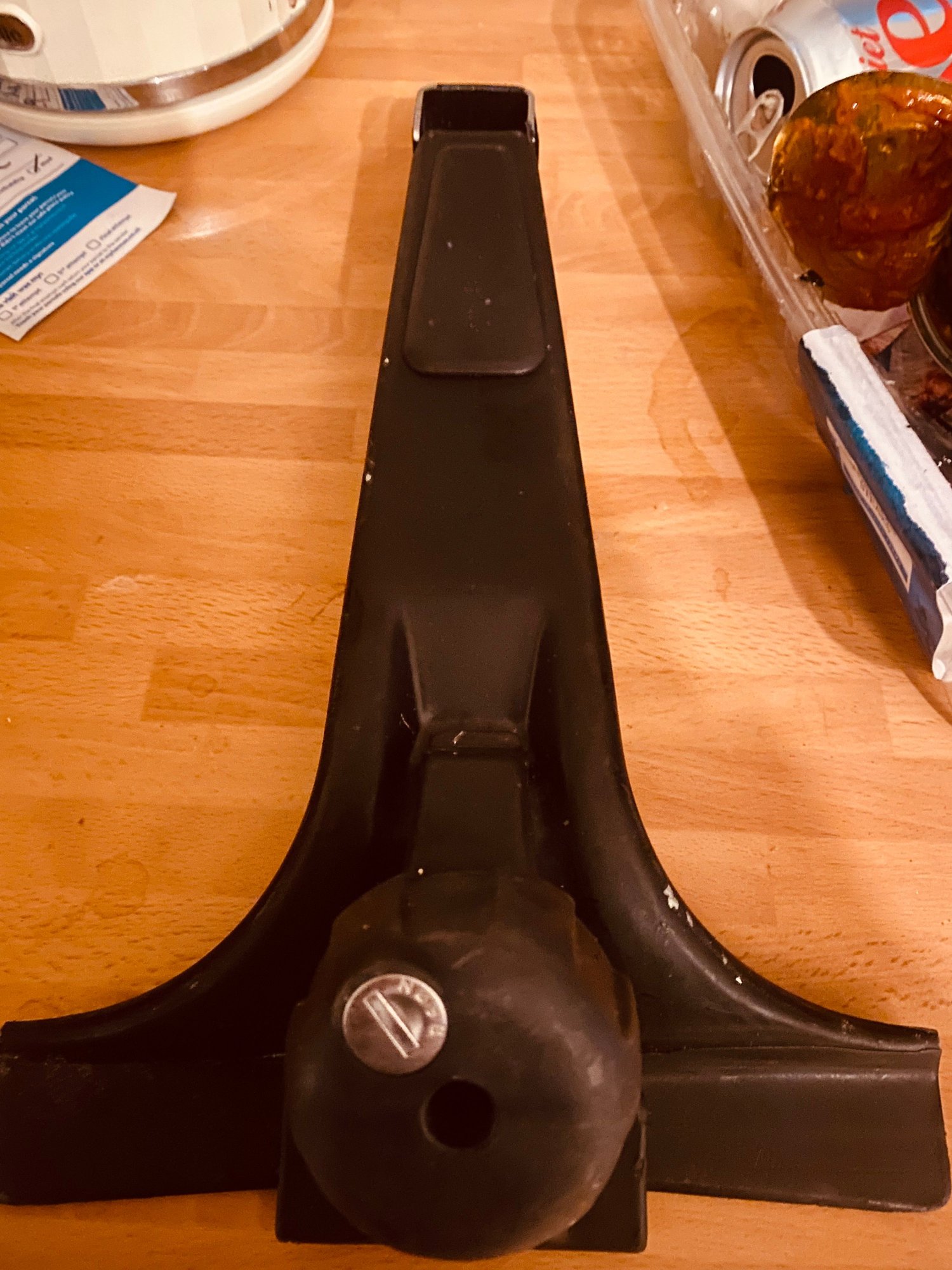 Accessories - Thule 953 gutter mount foot wanted ,just 1 - New or Used - 1989 to 2004 Land Rover Discovery - Needham Market IP6 8ED, United Kingdom