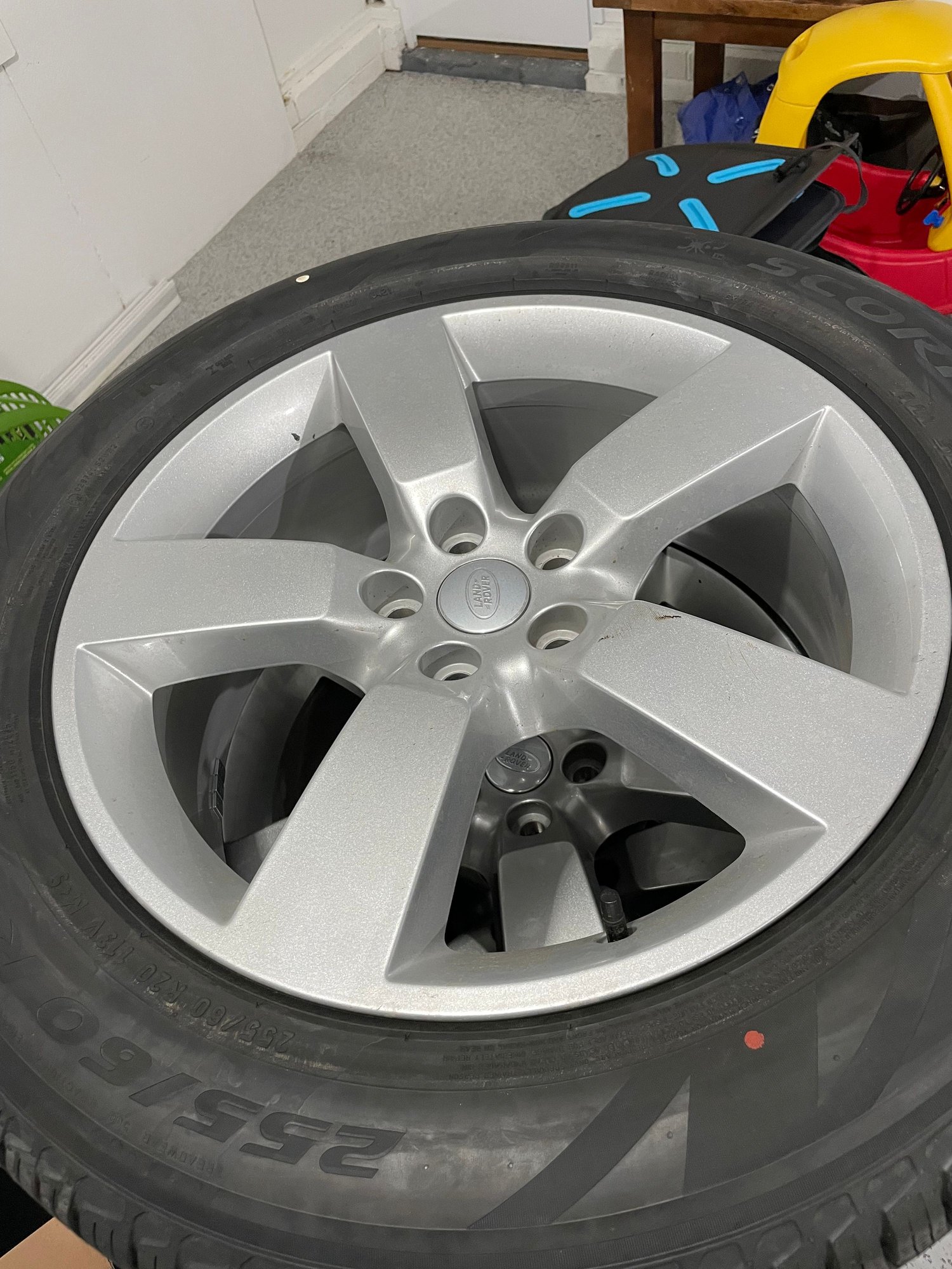 Wheels and Tires/Axles - Defender 20” wheels with tires $2500 - Used - 2020 to 2022 Land Rover Defender - Chatham, NJ 07928, United States