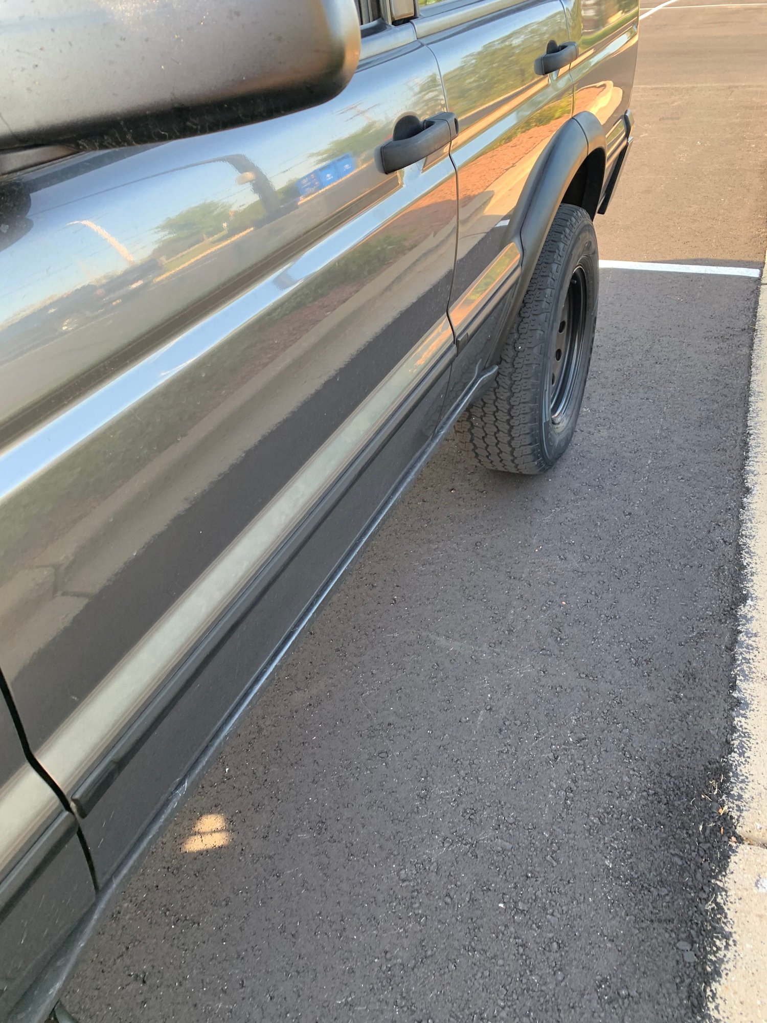 2002 Land Rover Discovery - 02 Disco 2 Se7 - Used - VIN SALTW12442A762092 - 142,000 Miles - 8 cyl - AWD - Automatic - SUV - Gray - Oconomowoc, WI 53066, United States