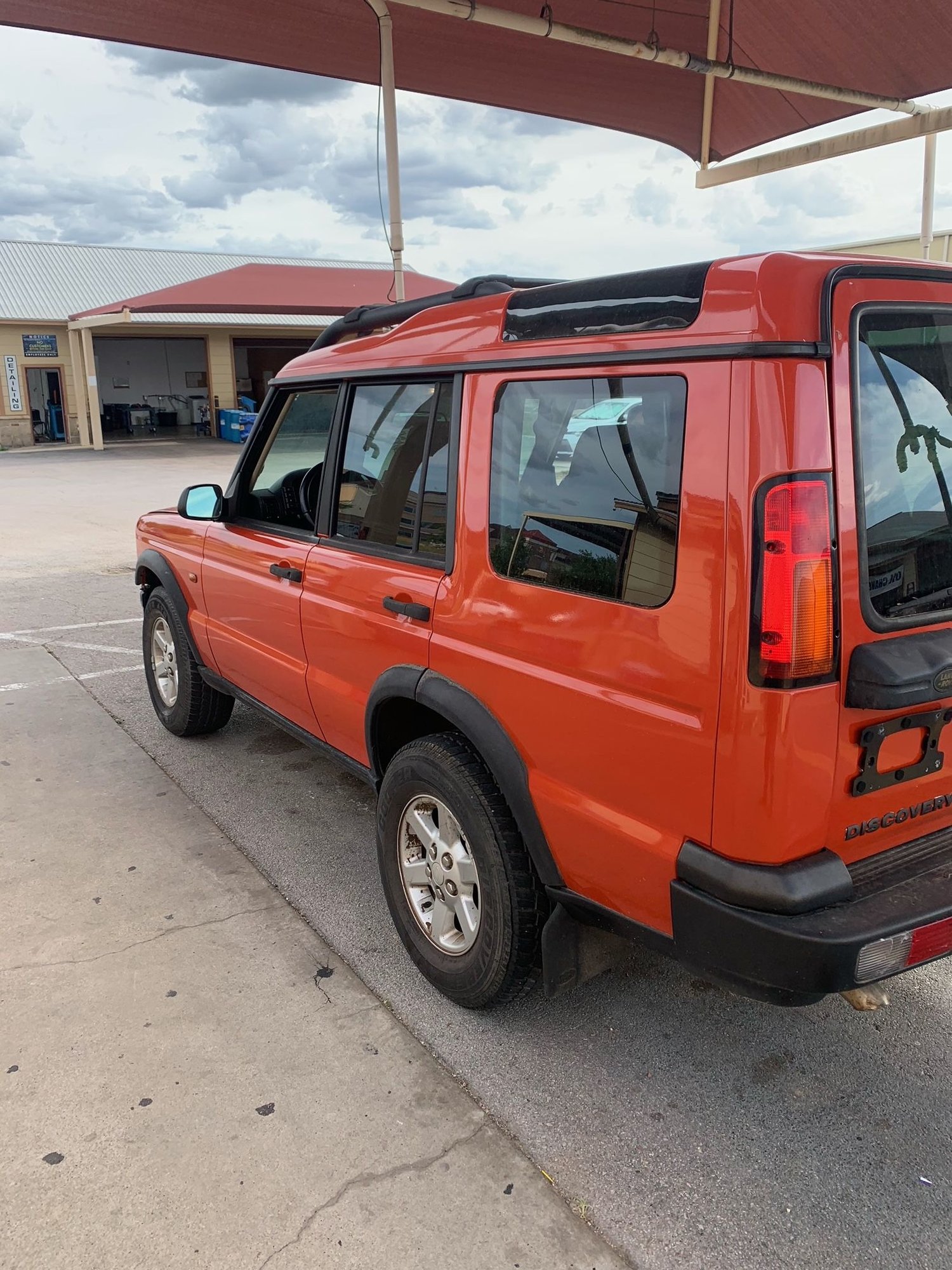 2004 Land Rover Discovery - 04 G4 Disco - Used - VIN SALTL19464A830989 - 115,500 Miles - 8 cyl - 4WD - Automatic - SUV - Orange - Austin, TX 78759, United States
