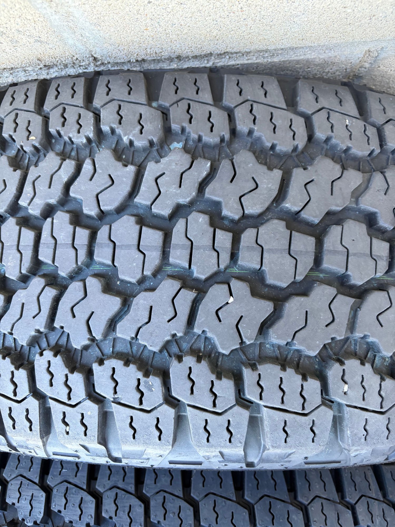Wheels and Tires/Axles - 4 - Goodyear Wrangler All Terrain Adventure Tires 255/60R20 - Used - All Years Any Make All Models - Los Angeles, CA 90065, United States