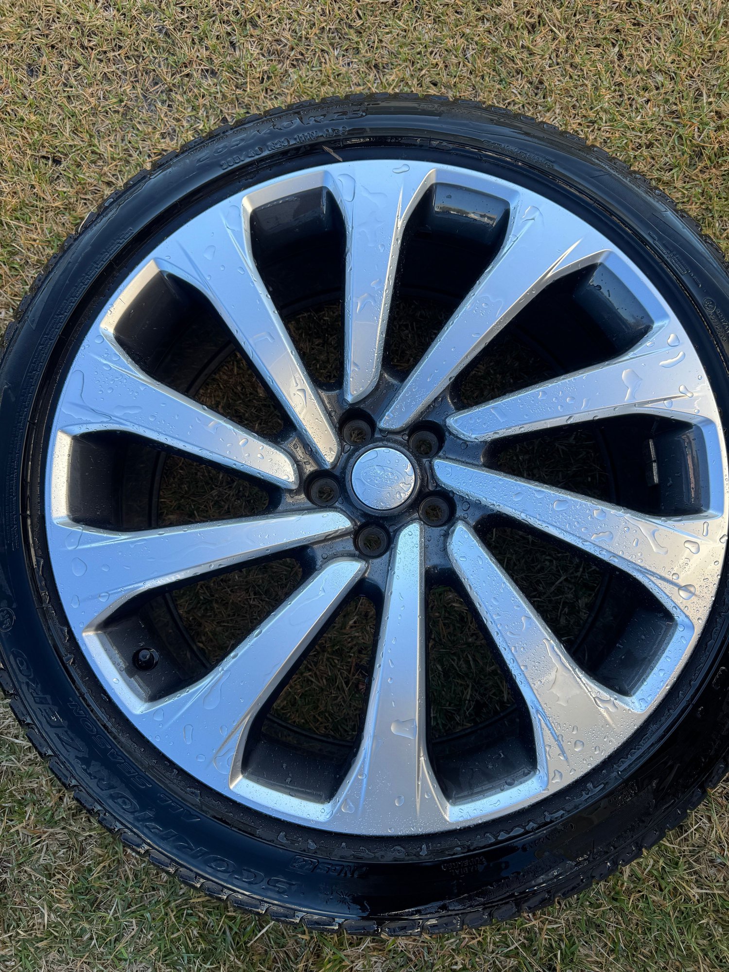 Wheels and Tires/Axles - 23” SV style 1079 wheels and tires - Used - 2010 to 2027 Land Rover All Models - Pensacola, FL 32507, United States