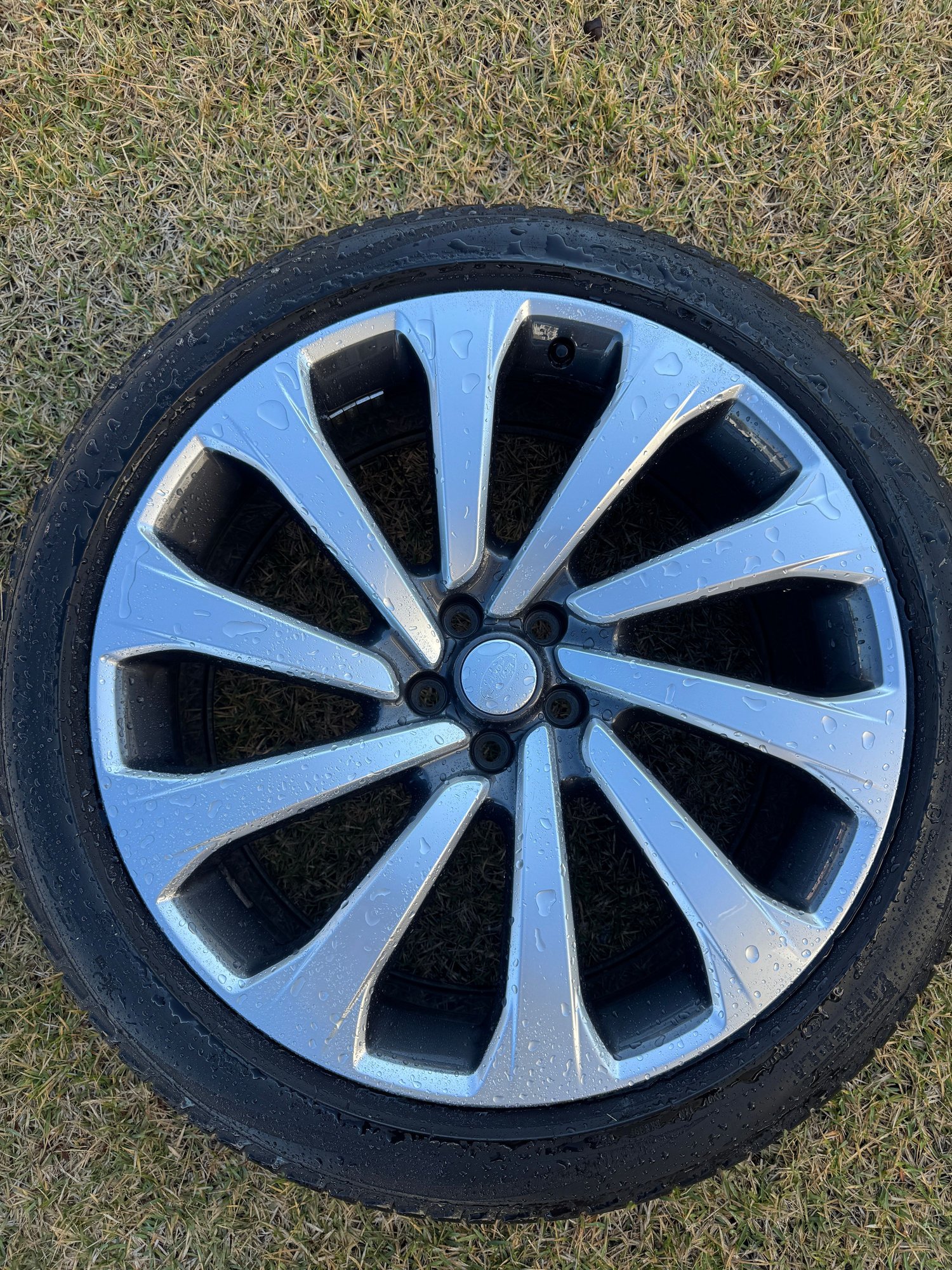 Wheels and Tires/Axles - 23” SV style 1079 wheels and tires - Used - 2010 to 2027 Land Rover All Models - Pensacola, FL 32507, United States