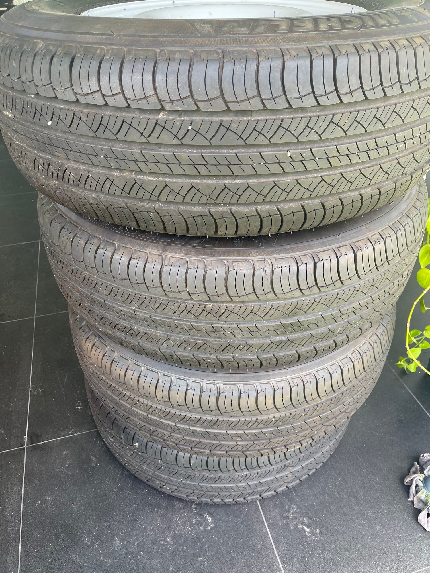 Drivetrain - New Defender steel wheels - Used - 2020 to 2024 Land Rover Defender - Miramar, FL 33023, United States