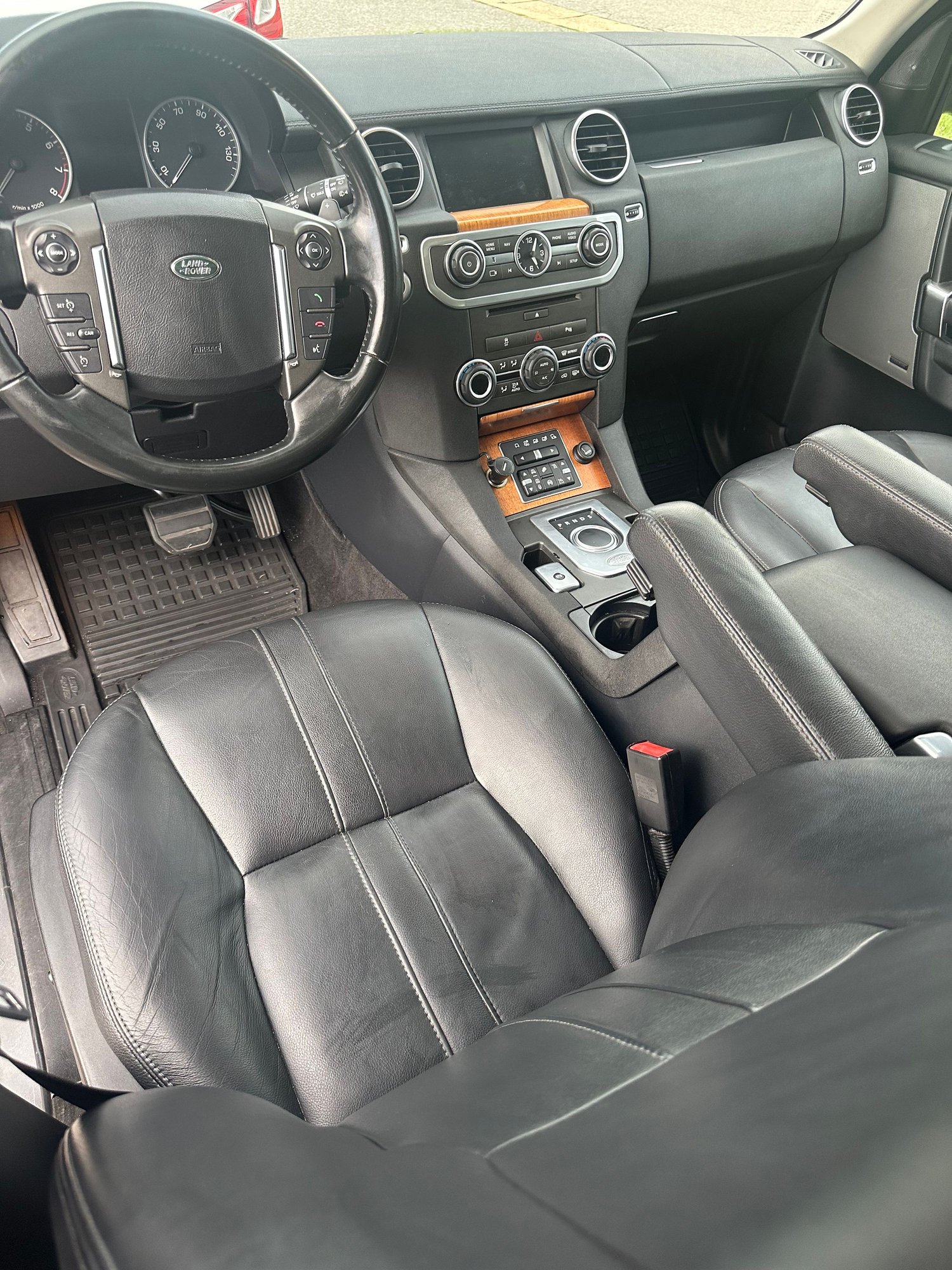 2015 Land Rover LR4 - 2015 LR4 W/ 500 miles on new engine - Used - VIN SALAG2V65FA761675 - 103,000 Miles - 6 cyl - 4WD - Automatic - SUV - Gray - Centerport, NY 11721, United States