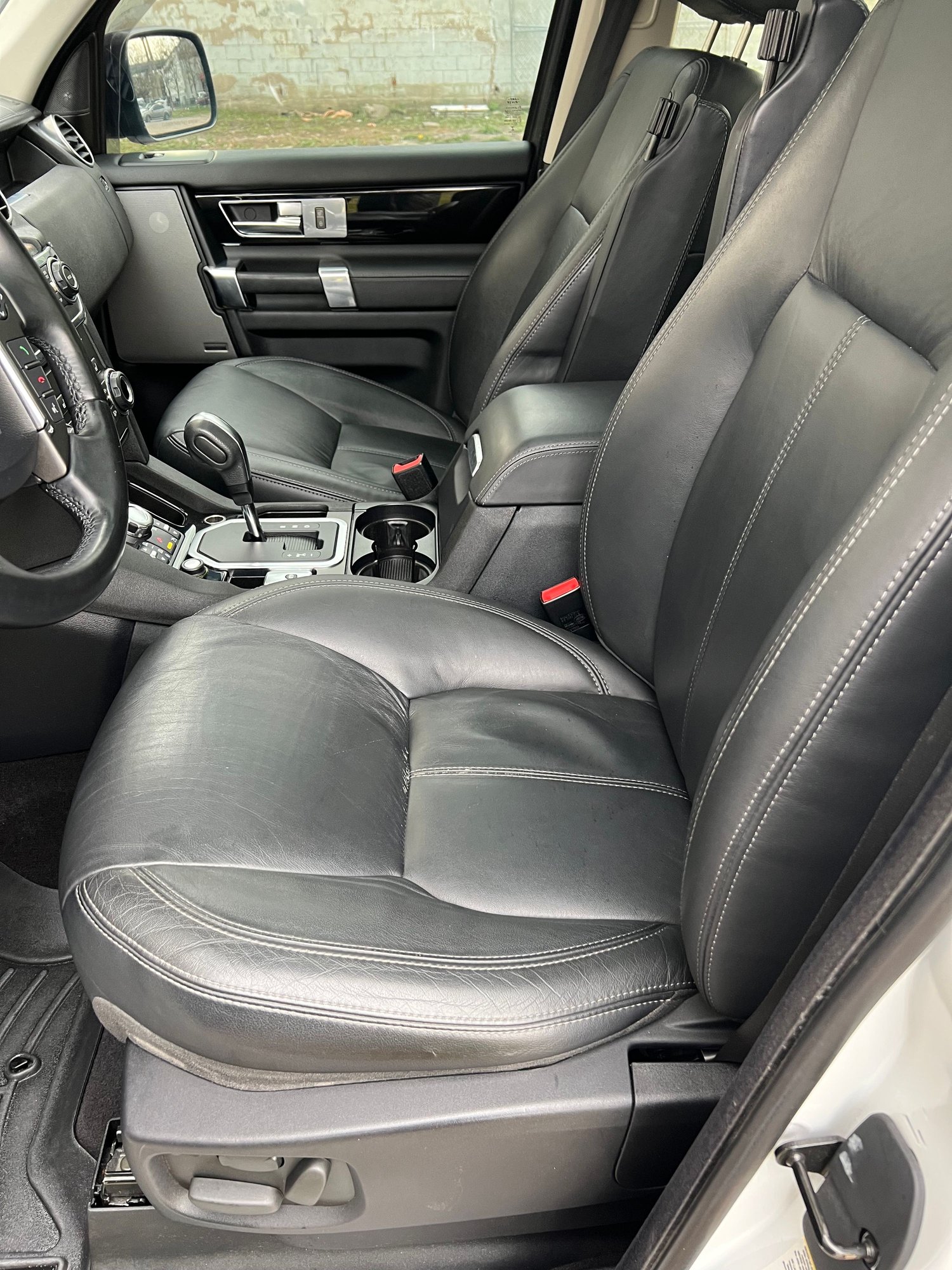 2012 Land Rover LR4 - 2012 Land Rover LR4 HSE - Used - VIN SALAK2D49CA646698 - 83,133 Miles - 8 cyl - AWD - Automatic - White - Jersey City, NJ 07302, United States