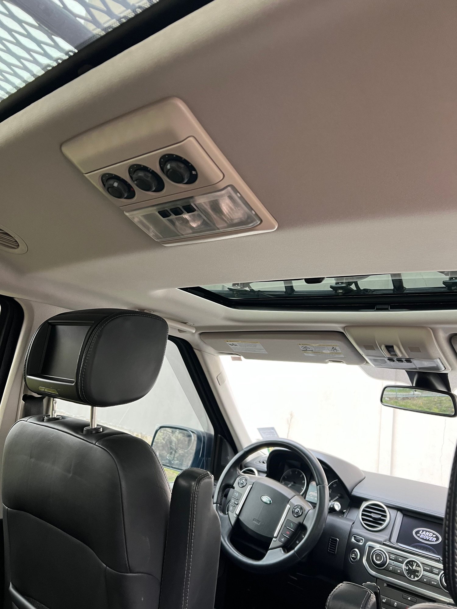 2012 Land Rover LR4 - 2012 Land Rover LR4 HSE - Used - VIN SALAK2D49CA646698 - 83,133 Miles - 8 cyl - AWD - Automatic - White - Jersey City, NJ 07302, United States