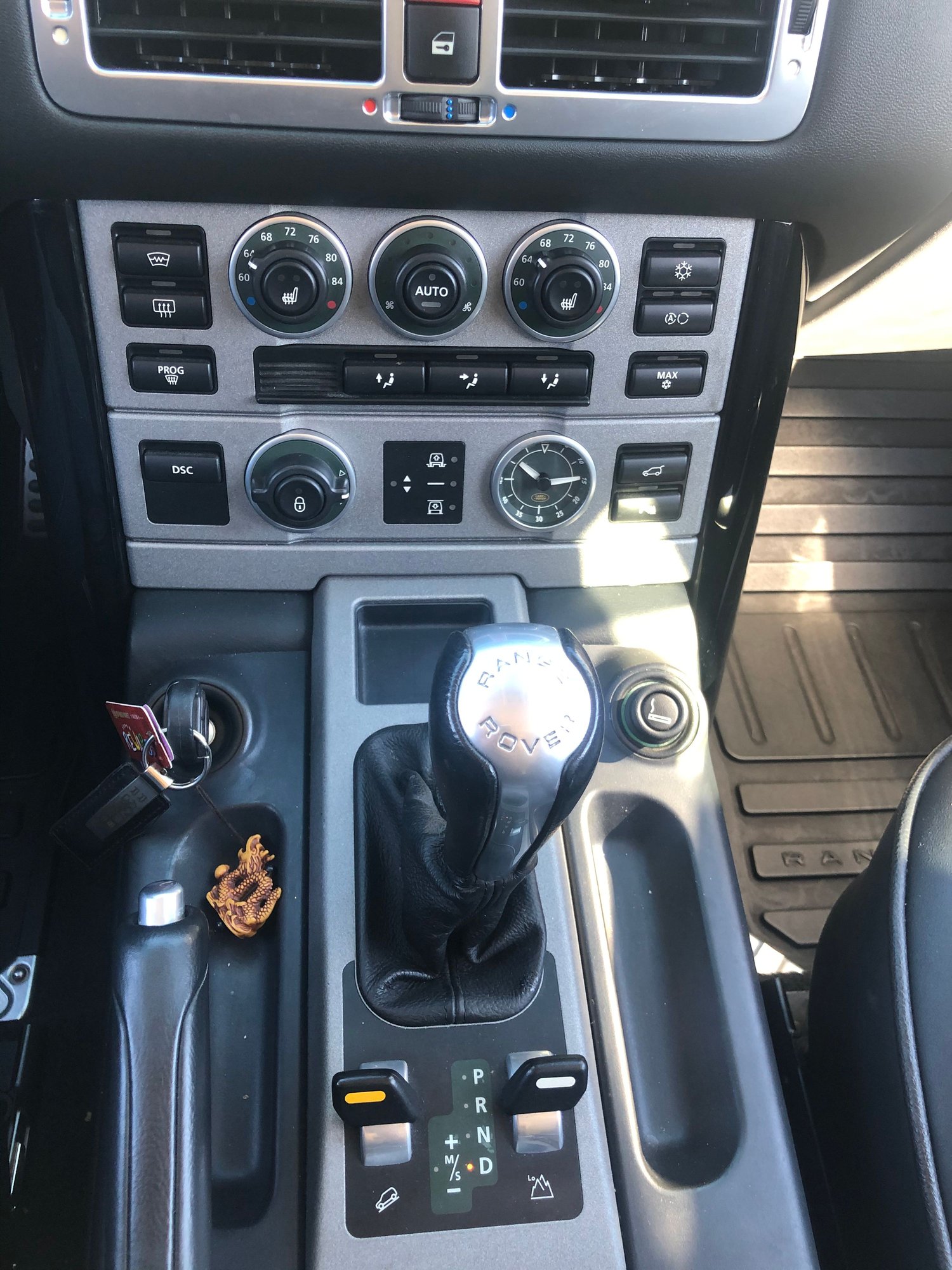 2006 Land Rover Range Rover - SUPER CLEAN 2006 RR Supercharged - Used - VIN 111111111111111 - 80,500 Miles - 8 cyl - 4WD - Automatic - SUV - Silver - Las Vegas, NV 89179, United States