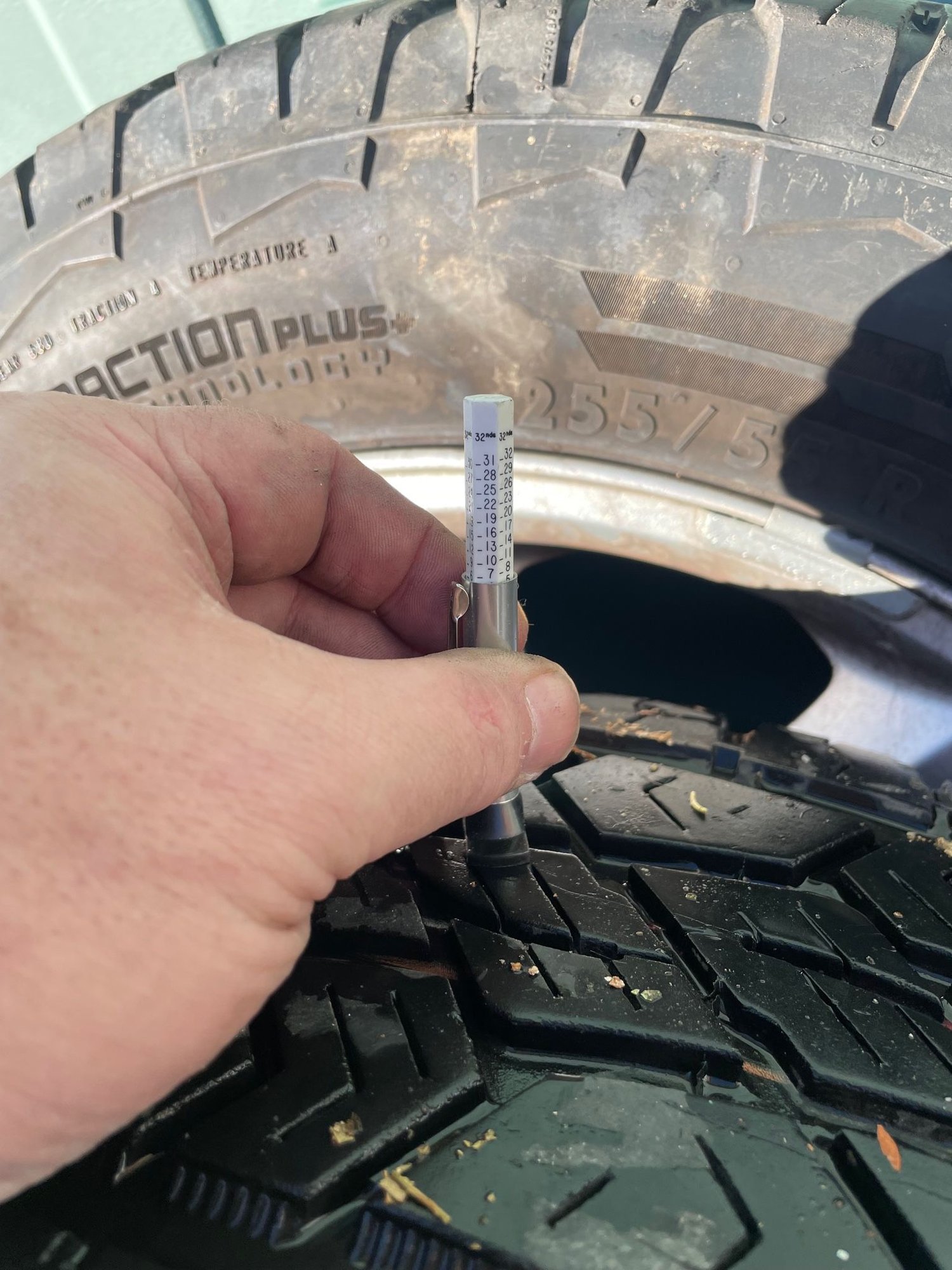 Wheels and Tires/Axles - Land Rover LR3 19' wheels w/Continental Terrain Contact A/T Tires 255/55 R19 - Used - 2005 to 2009 Land Rover LR3 - Reno, NV 89502, United States