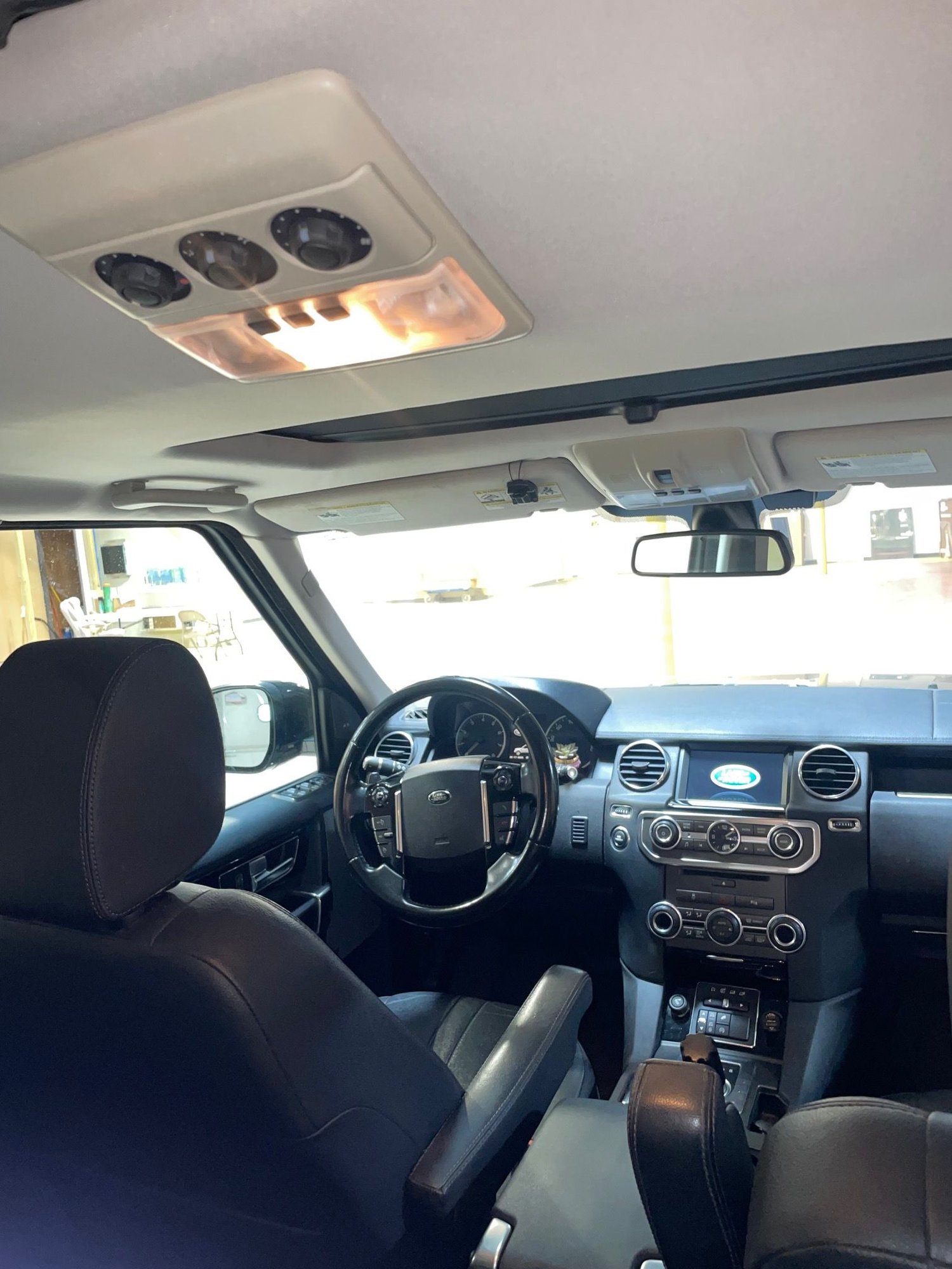 2014 Land Rover LR4 - Well Maintained 2014 LR4 HSE - 92,400 Miles - Used - VIN SALAG2V66EA729087 - 92,400 Miles - Automatic - Black - Charlotte, NC 28208, United States
