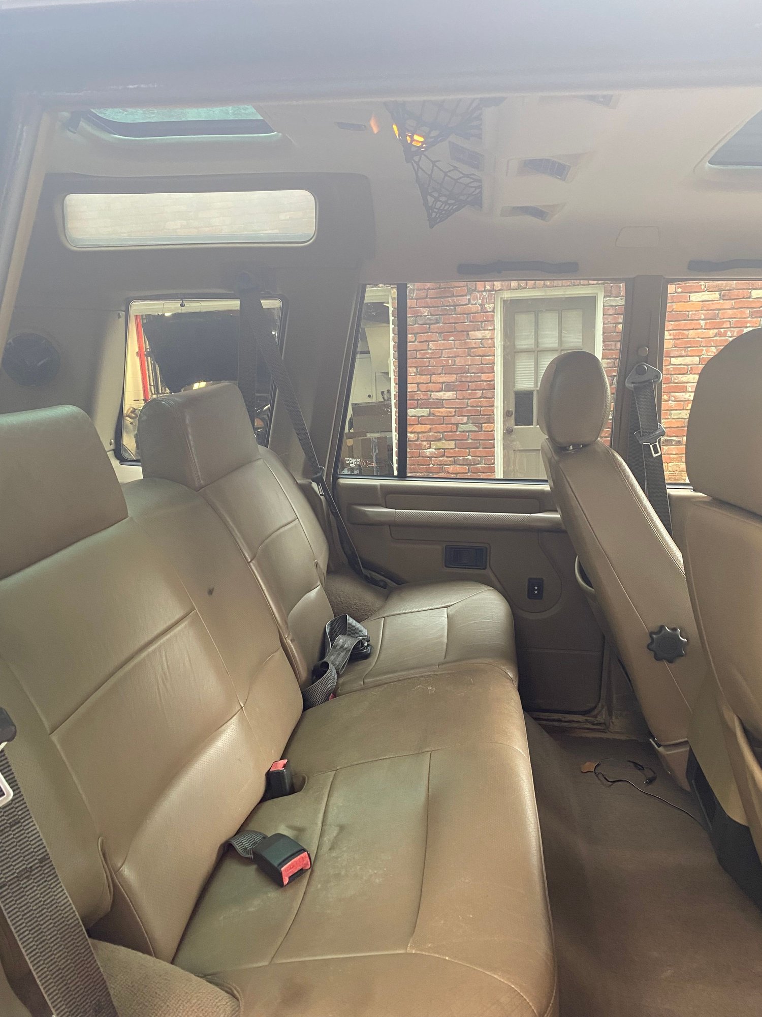 1997 Land Rover Discovery -  - Used - VIN SALJY124XVA716904 - 127,933 Miles - 8 cyl - 4WD - Automatic - SUV - Other - Hoover, AL 35226, United States