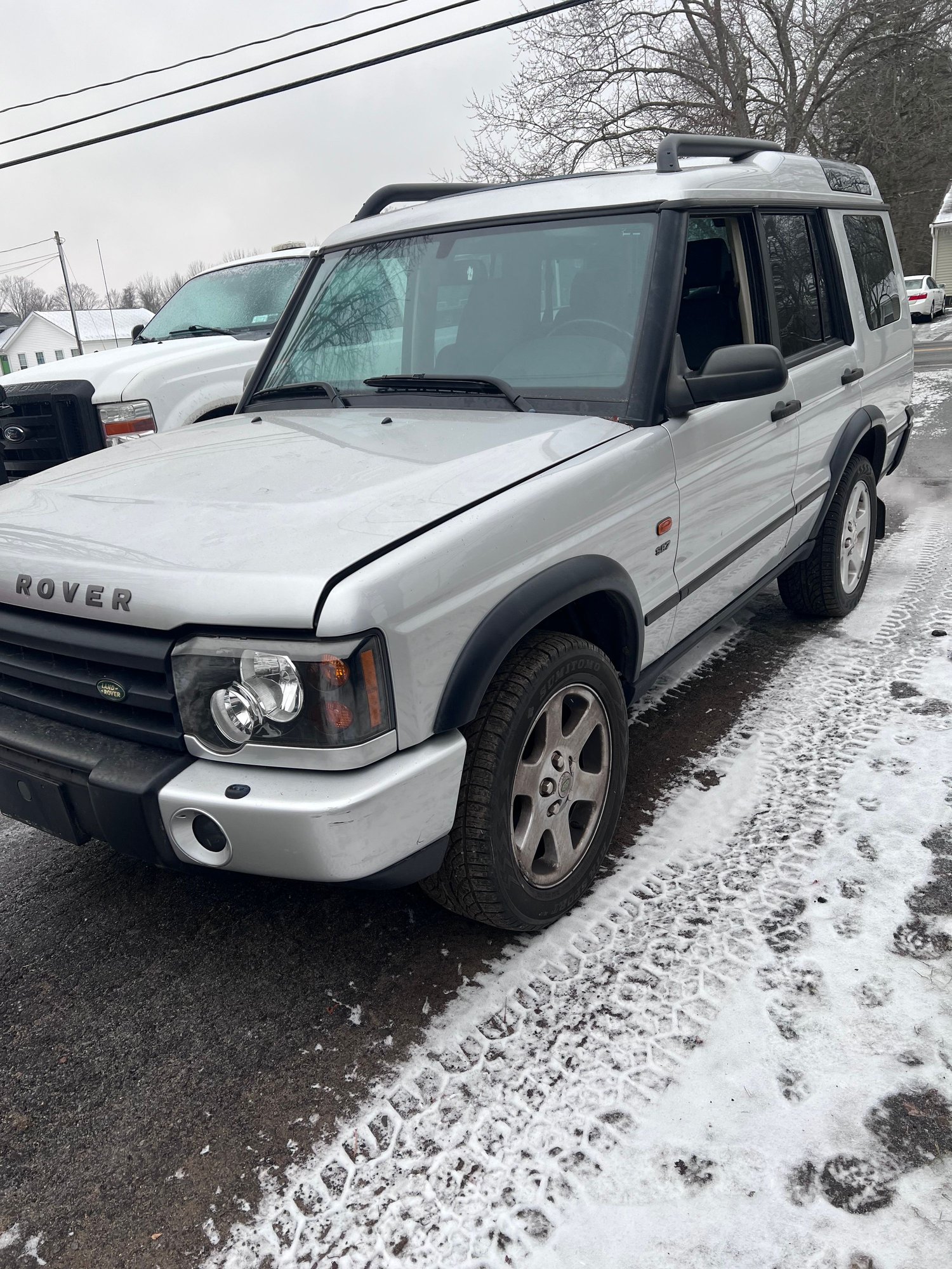 2004 Land Rover Discovery - 2004 Land Rover Discovery (Blown Head Gasket) - Used - VIN SALTW19424A865987 - 87,000 Miles - 8 cyl - AWD - Automatic - SUV - Silver - Gansevoort, NY 12831, United States