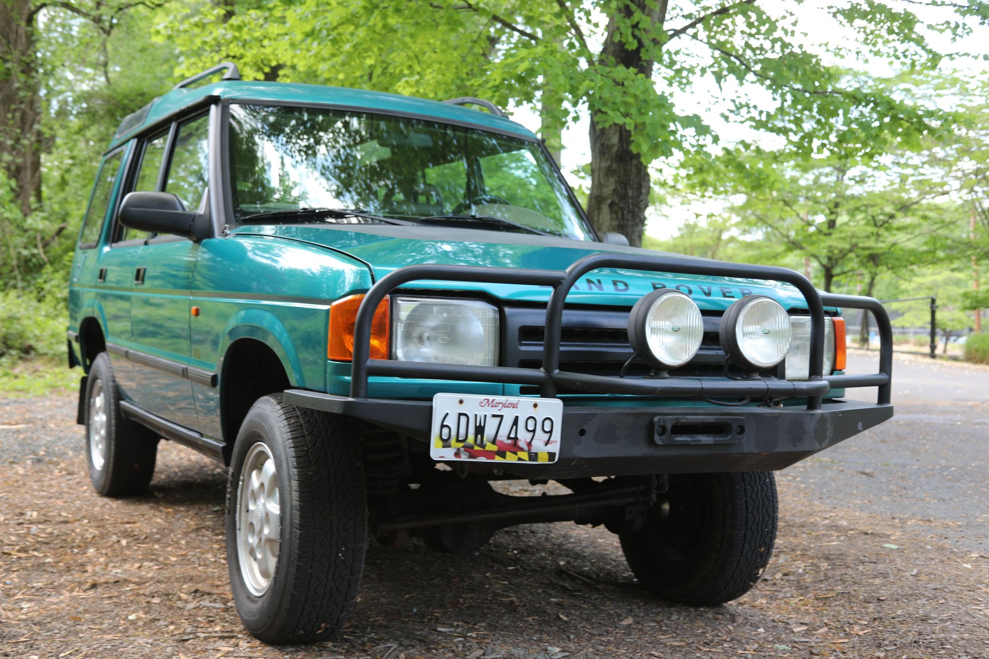 1994 Land Rover Discovery - 1994 Land Rover Discovery LOW MILES!! - Used - VIN SALJY1244RA083208 - 126,000 Miles - 8 cyl - 4WD - Automatic - SUV - Other - Falls Church, VA 22042, United States
