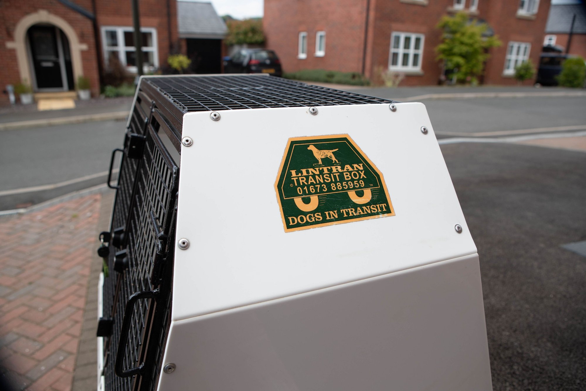 Accessories - Evoque purpose made dog cage - Used - All Years  All Models - Matlock DE4 5P, United Kingdom