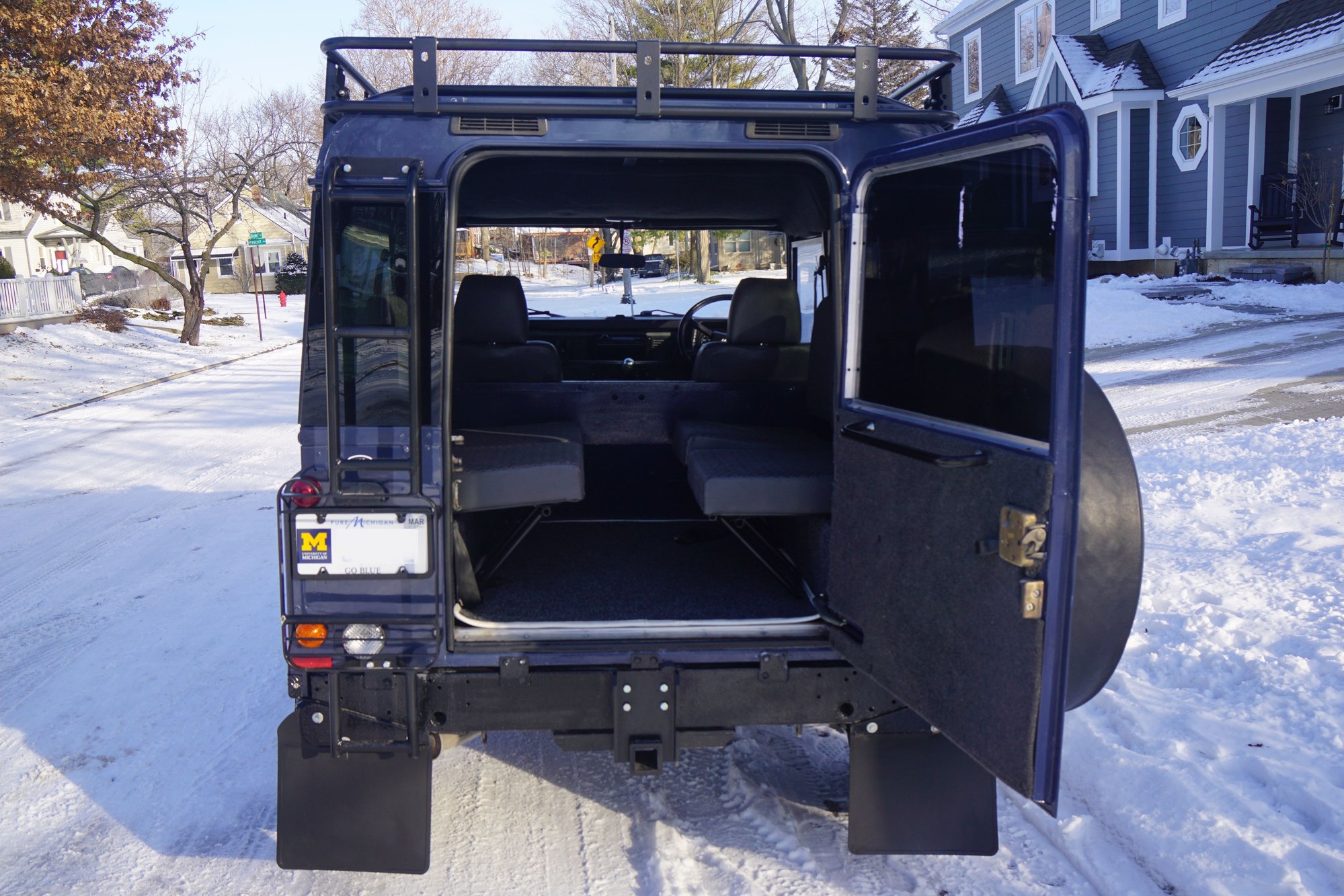 1989 Land Rover Range Rover - 1989 Right Hand Drive Defender 90 Turbo Diesel - Used - VIN SALLDVAB7FA376782 - 157,600 Miles - 4 cyl - 4WD - Manual - SUV - Blue - Ann Arbor, MI 48103, United States