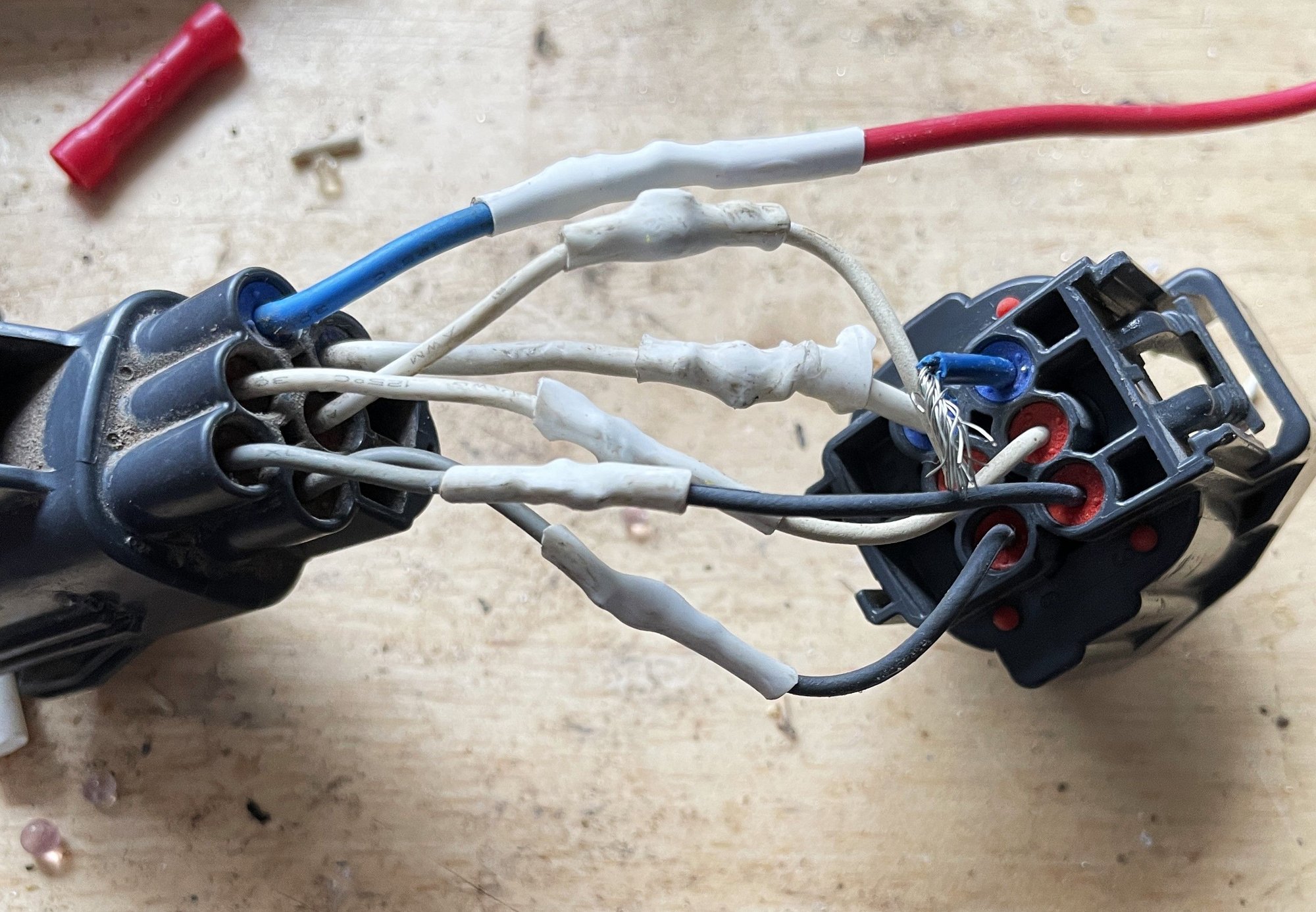 red wire goes to blue wire on pump
