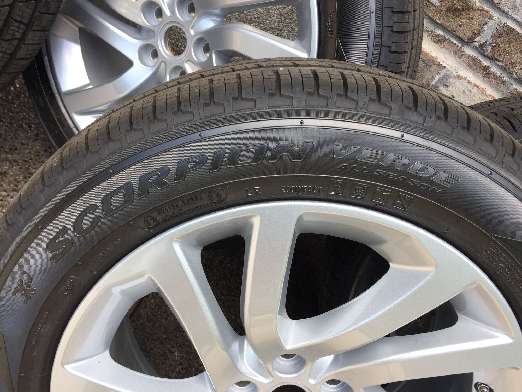 Wheels and Tires/Axles - 2019 Discovery Wheels and Tires (New) - New - 2017 to 2024 Land Rover Discovery - Knoxville, TN 37922, United States