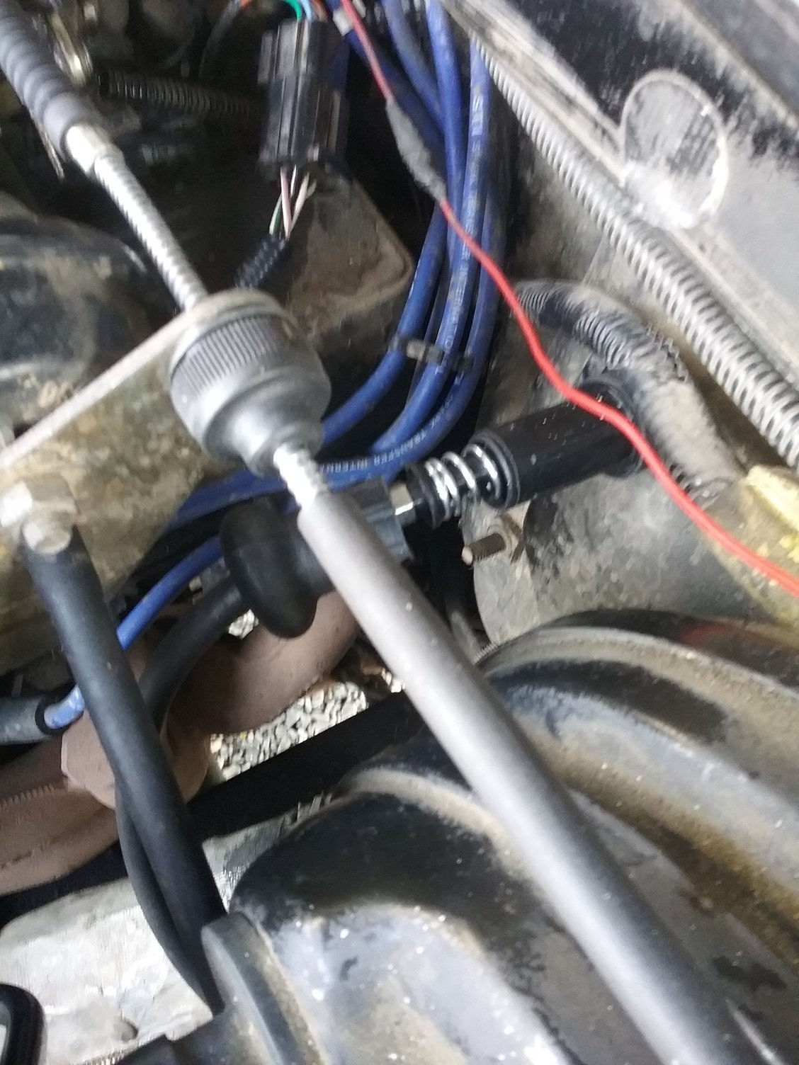 Anyone know this throttle cable clip? - Land Rover Forums - Land Rover  Enthusiast Forum