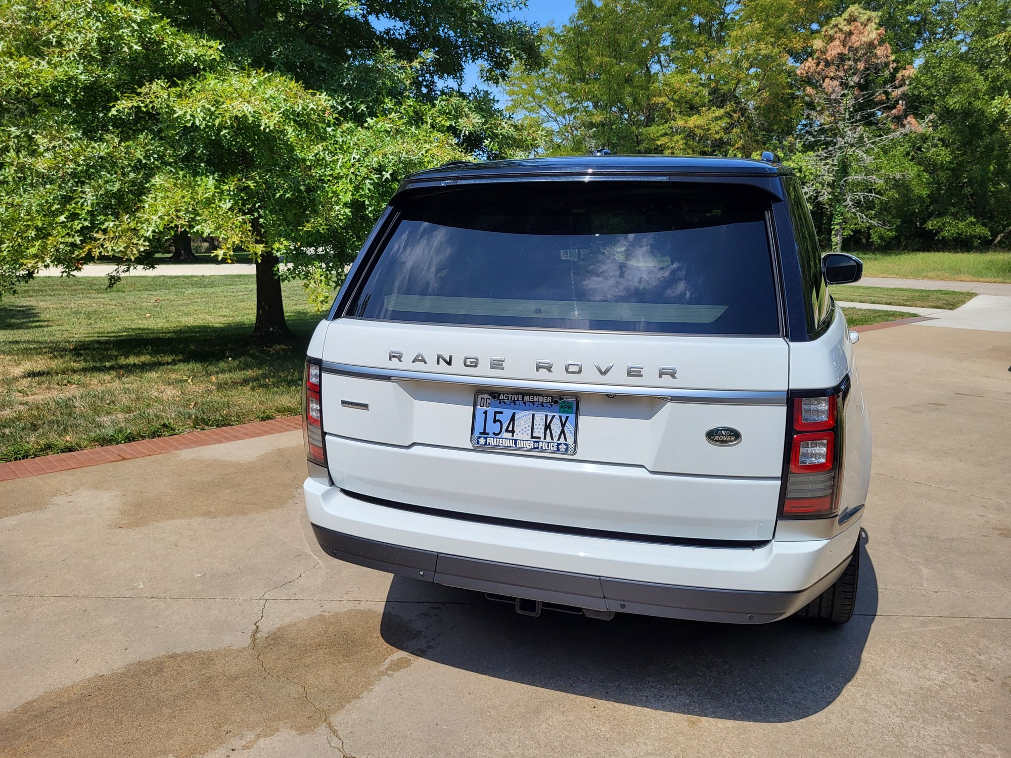 2014 Land Rover Range Rover - 2014 Supercharged with all the options of an Autobiography. - Used - VIN SALGS2EF1EA149934 - 129,000 Miles - 8 cyl - 4WD - Automatic - White - Lawrence, KS 66046, United States
