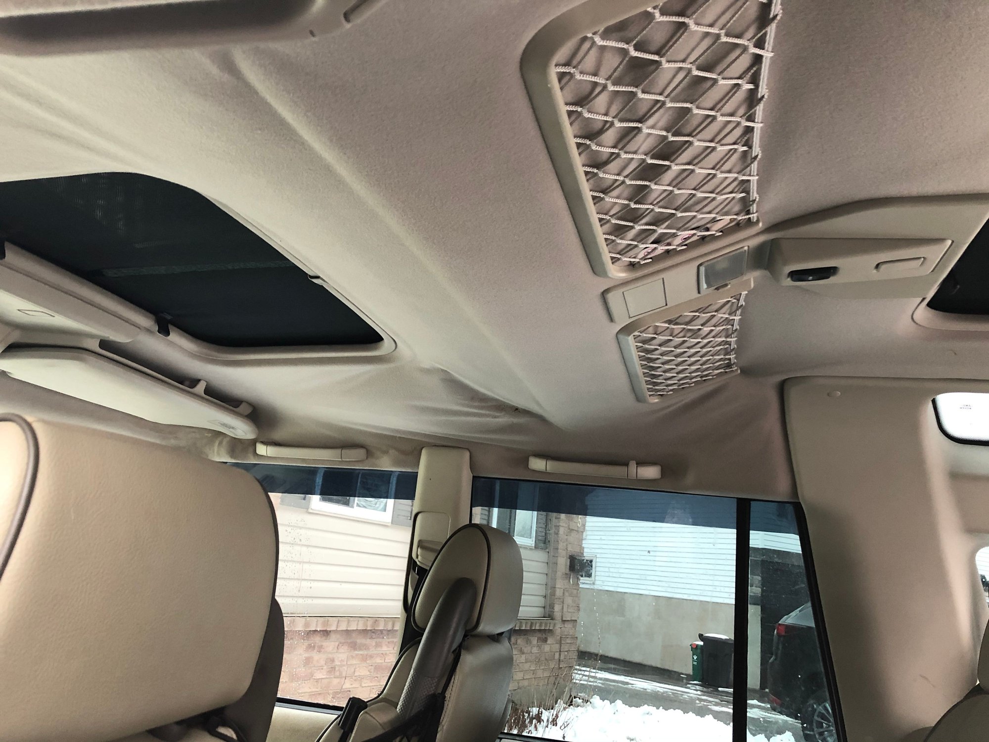2004 Land Rover Discovery - 2004 discovery - Used - VIN SALTW19404A842448 - 71,000 Miles - 8 cyl - 4WD - Automatic - SUV - Other - Cambridge, ON N1R7J7, Canada