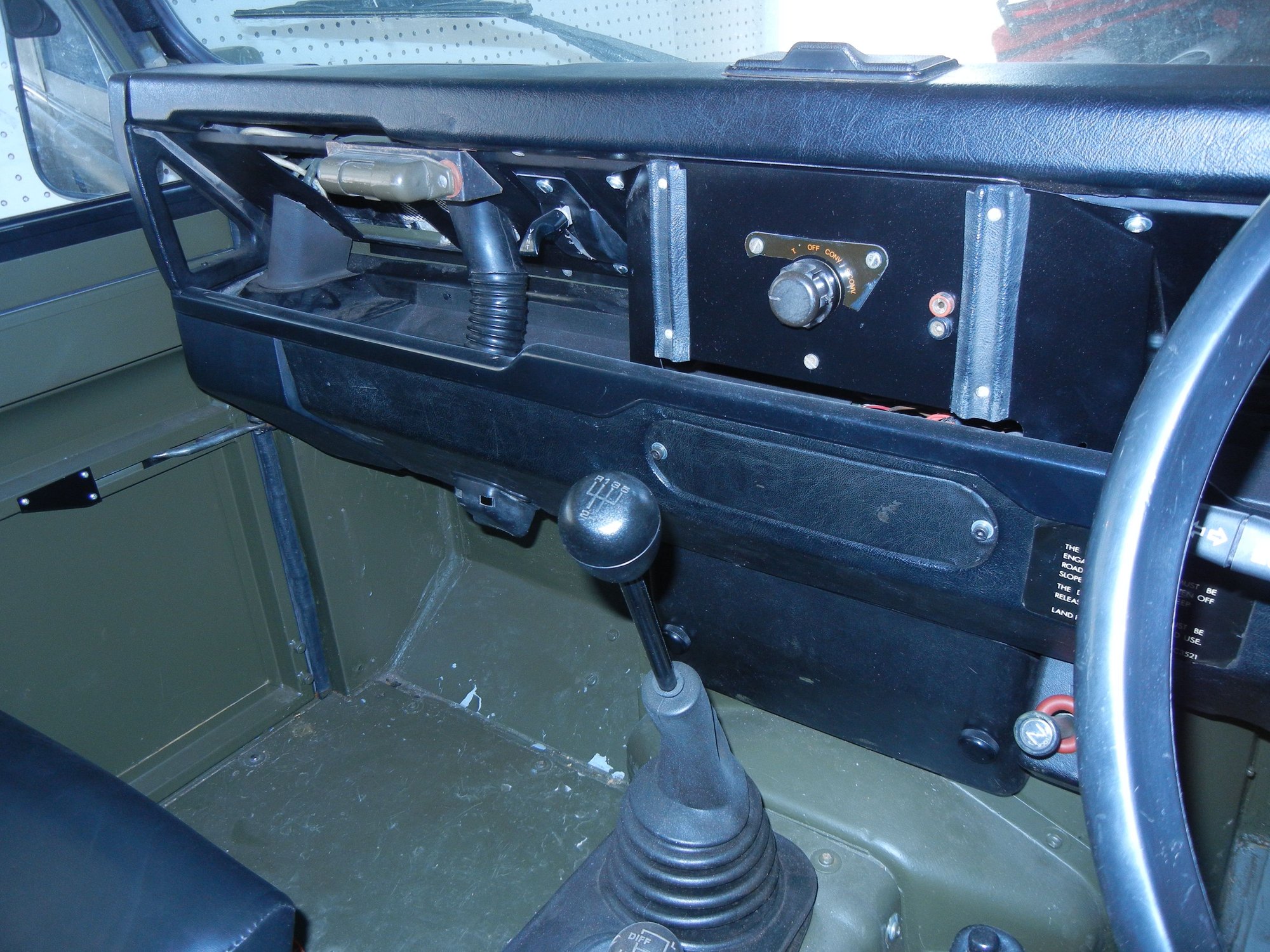 1994 Land Rover Defender 90 - 1986 Ex-MOD Ninety and Widetrack Sankey - Used - VIN SALLDVAC7AA267675 - 105,000 Miles - 4 cyl - 4WD - Manual - SUV - Other - Columbus, IN 47203, United States