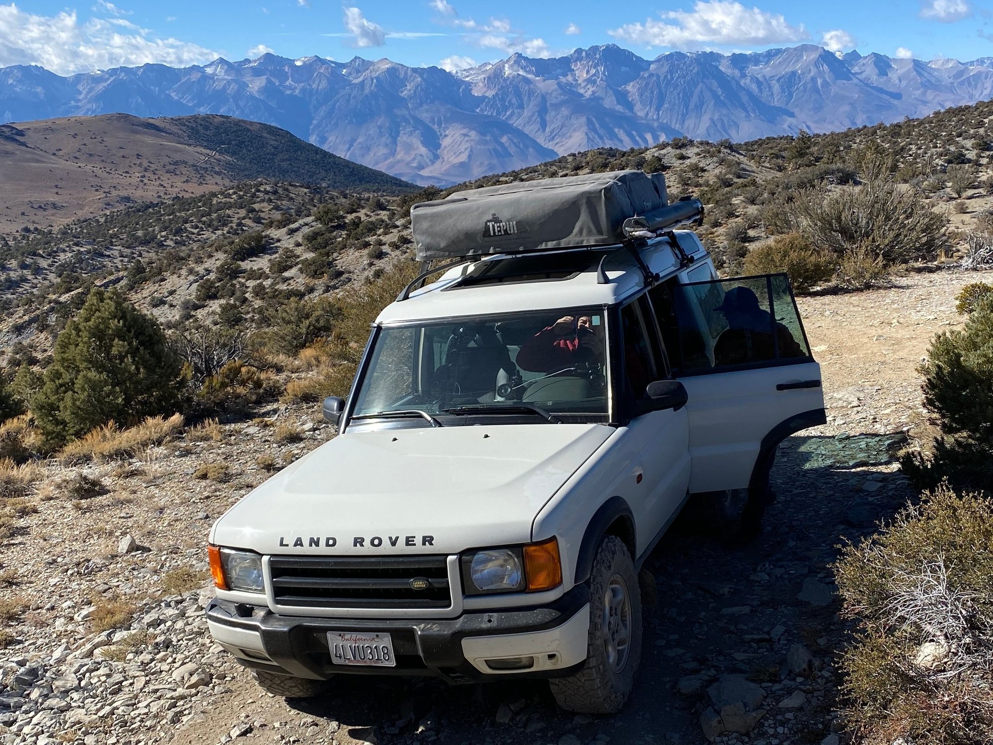 2000 Land Rover Discovery - 2000 Land Rover Discovery 2 SE7 - Used - VIN SALTY1540YA241322 - 203,000 Miles - 8 cyl - 4WD - Automatic - SUV - White - Castro Valley, CA 94552, United States