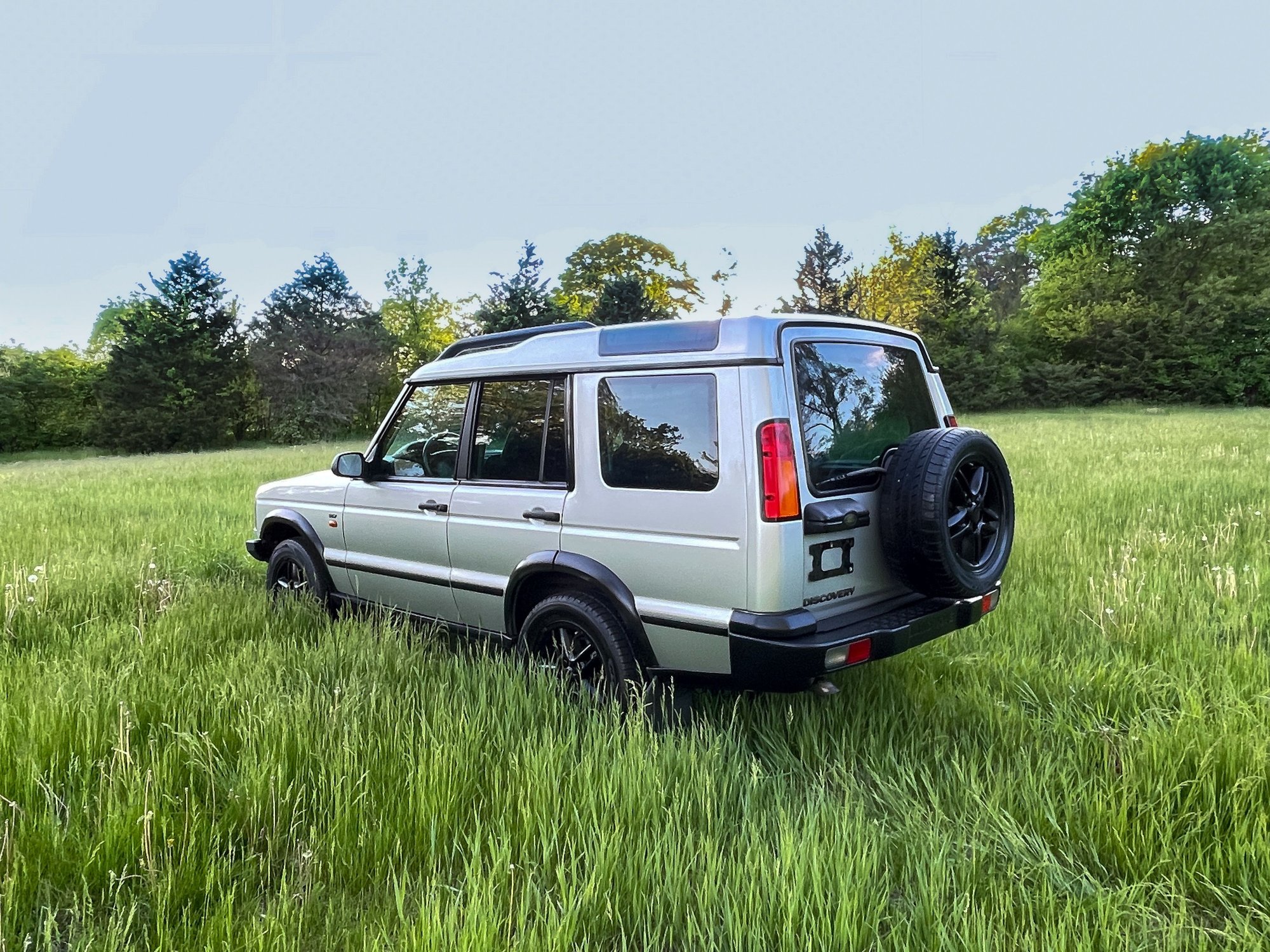 2004 Land Rover Discovery - 2004 Discovery 2 SE7 - Used - VIN SALTW194X4A832851 - 127,000 Miles - 8 cyl - 4WD - Automatic - SUV - Silver - Lake Geneva, WI 53147, United States