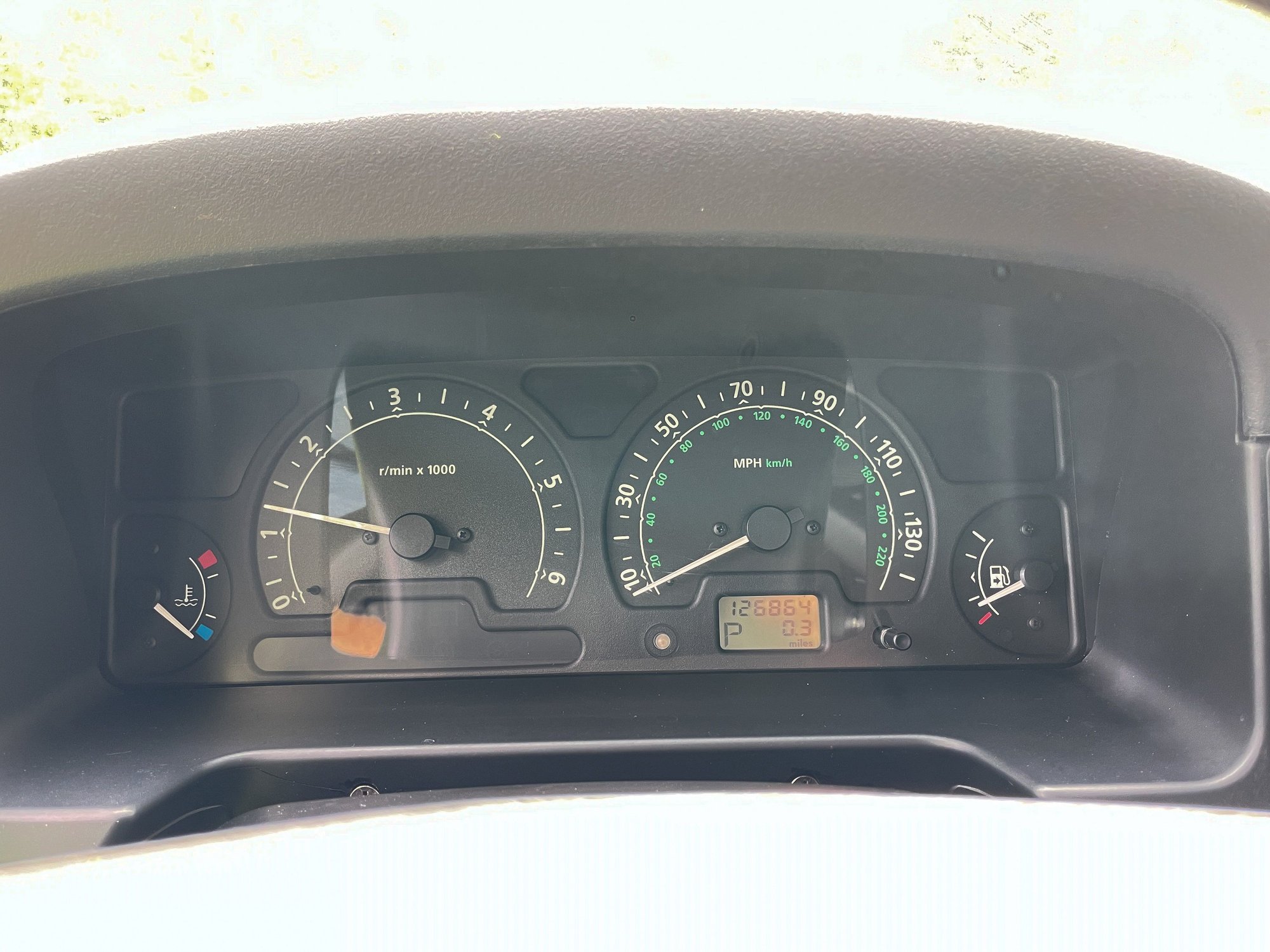 2004 Land Rover Discovery - 2004 Discovery 2 SE7 - Used - VIN SALTW194X4A832851 - 127,000 Miles - 8 cyl - 4WD - Automatic - SUV - Silver - Lake Geneva, WI 53147, United States
