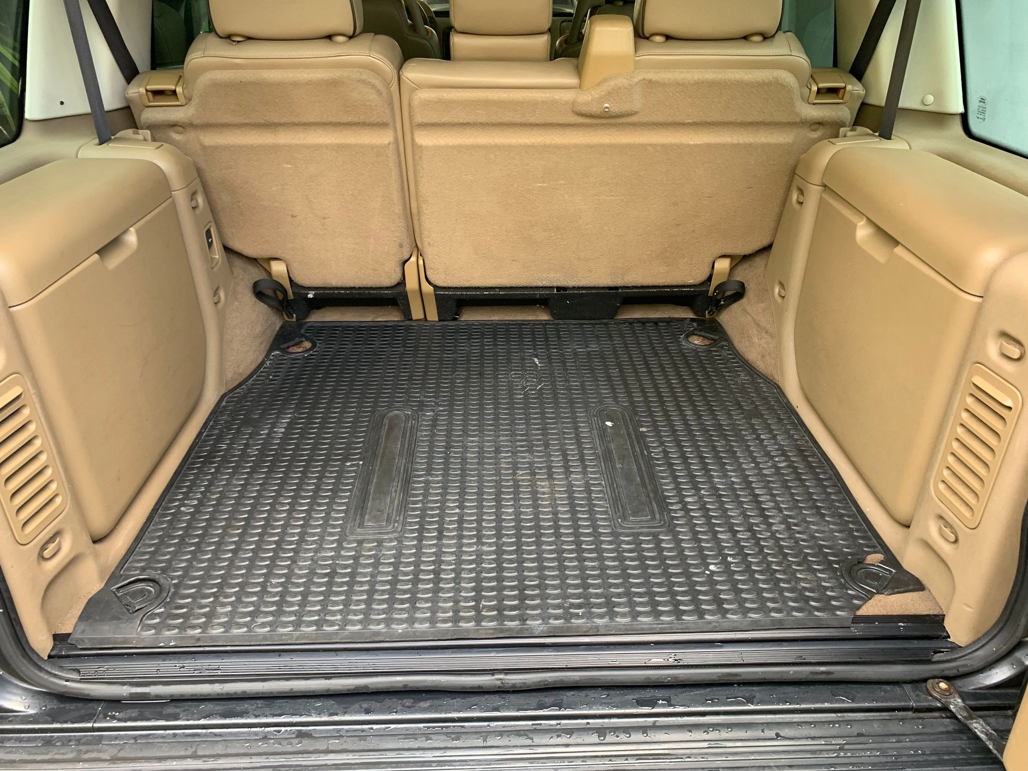 2000 Land Rover Discovery - 2000 Discovery II - Used - VIN SALTY1240YA27379 - 166,327 Miles - 8 cyl - AWD - Automatic - SUV - Gray - St Augustine, FL 32084, United States