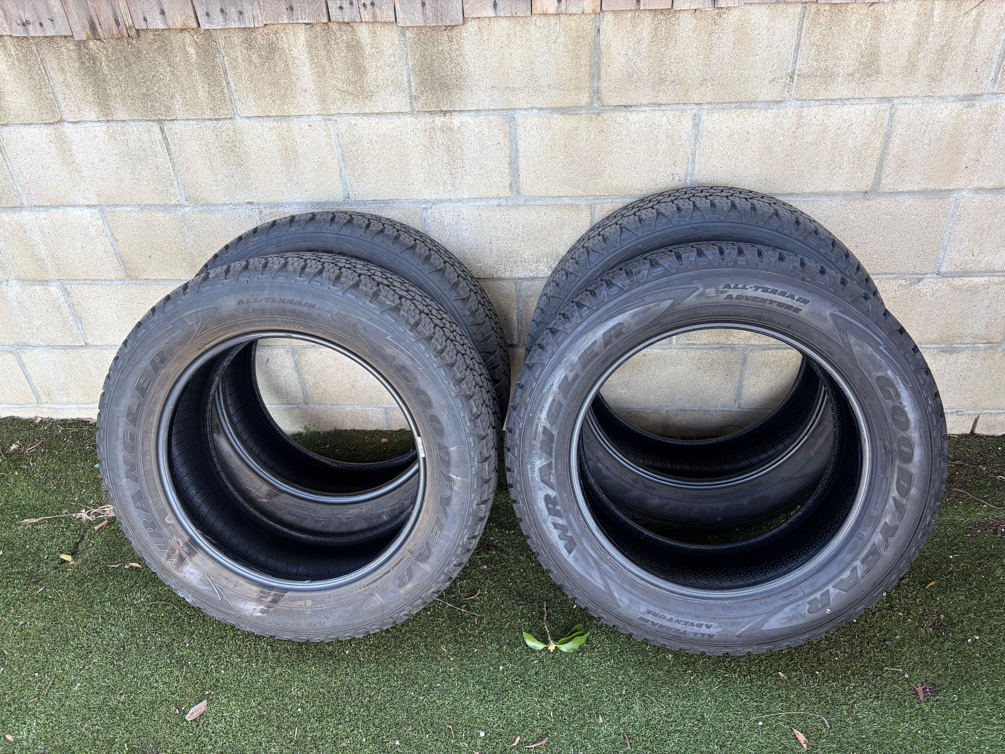 Wheels and Tires/Axles - 4 - Goodyear Wrangler All Terrain Adventure Tires 255/60R20 - Used - All Years Any Make All Models - Los Angeles, CA 90065, United States