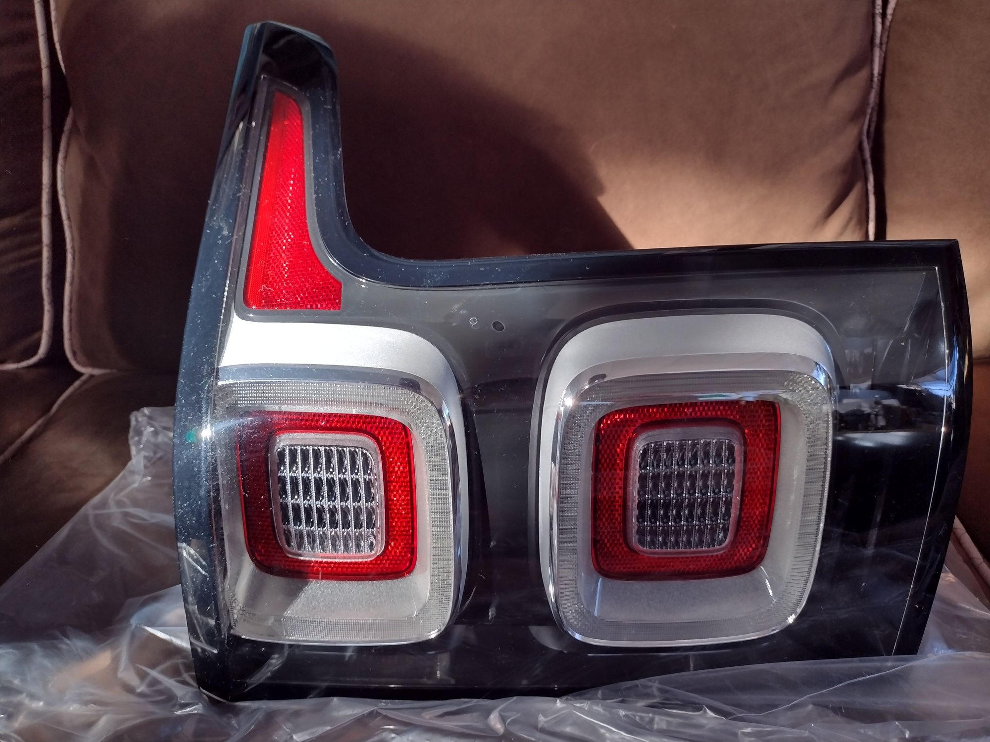 Lights - Range Rover Autobiography right side tail light - New - 2019 Land Rover Range Rover Sport - Newport Beach, CA 92663, United States