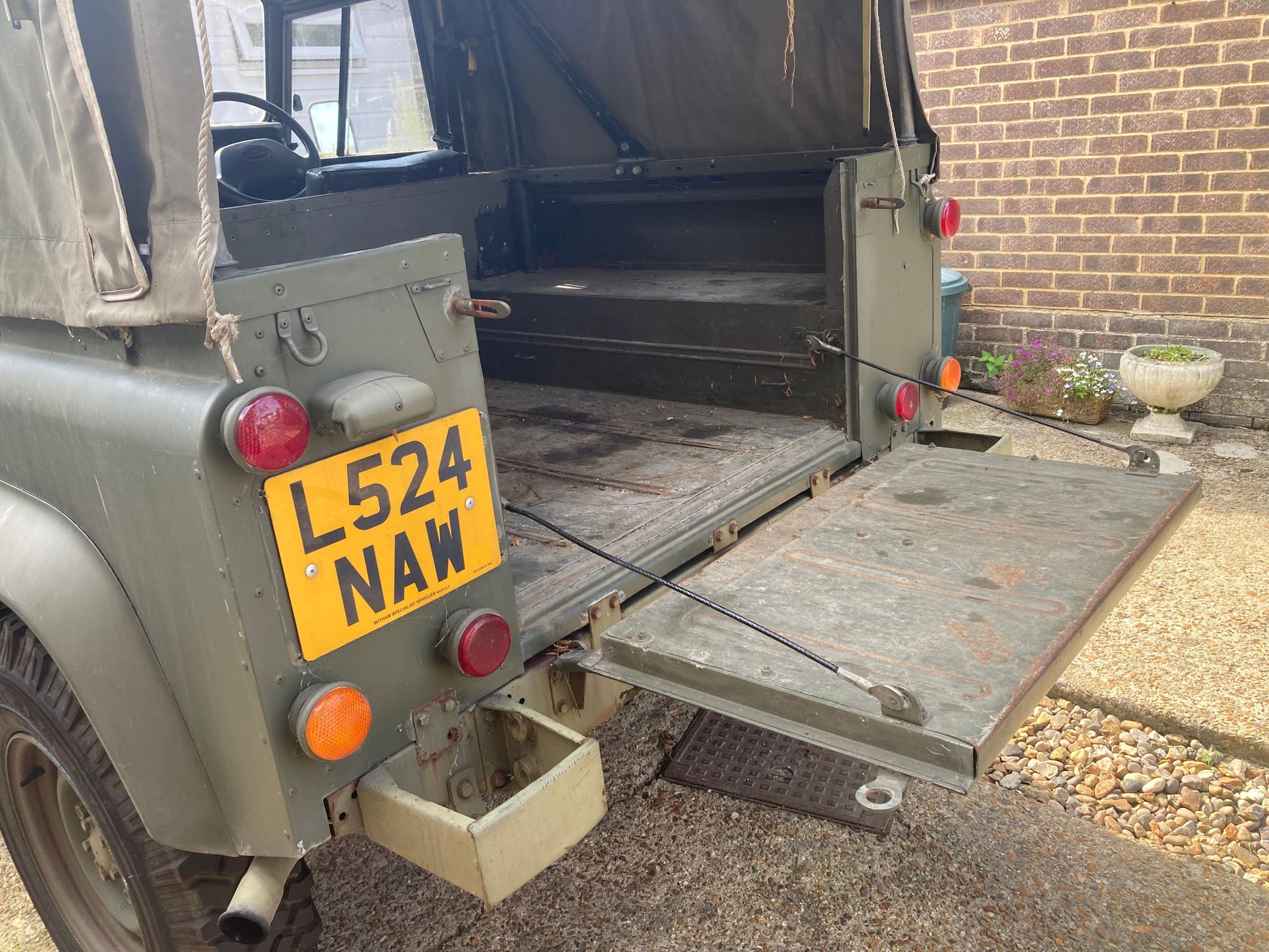 1994 Land Rover Defender 90 - Ex-army Land Rover 90 - Used - VIN SALLDVAC7LA938508 - 25,093 Miles - 4 cyl - 4WD - Manual - Convertible - Other - Ringmer BN85JU, United Kingdom