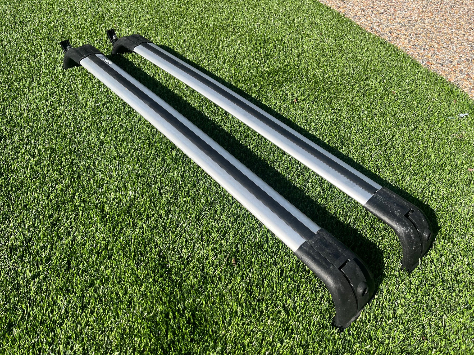 Accessories - For Sale:  Genuine Roof Rack Cross Bars - for LR3 & LR4 -  Model #VPLR0001 - Used - All Years  All Models - All Years  All Models - All Years  All Models - San Diego, CA 92121, United States