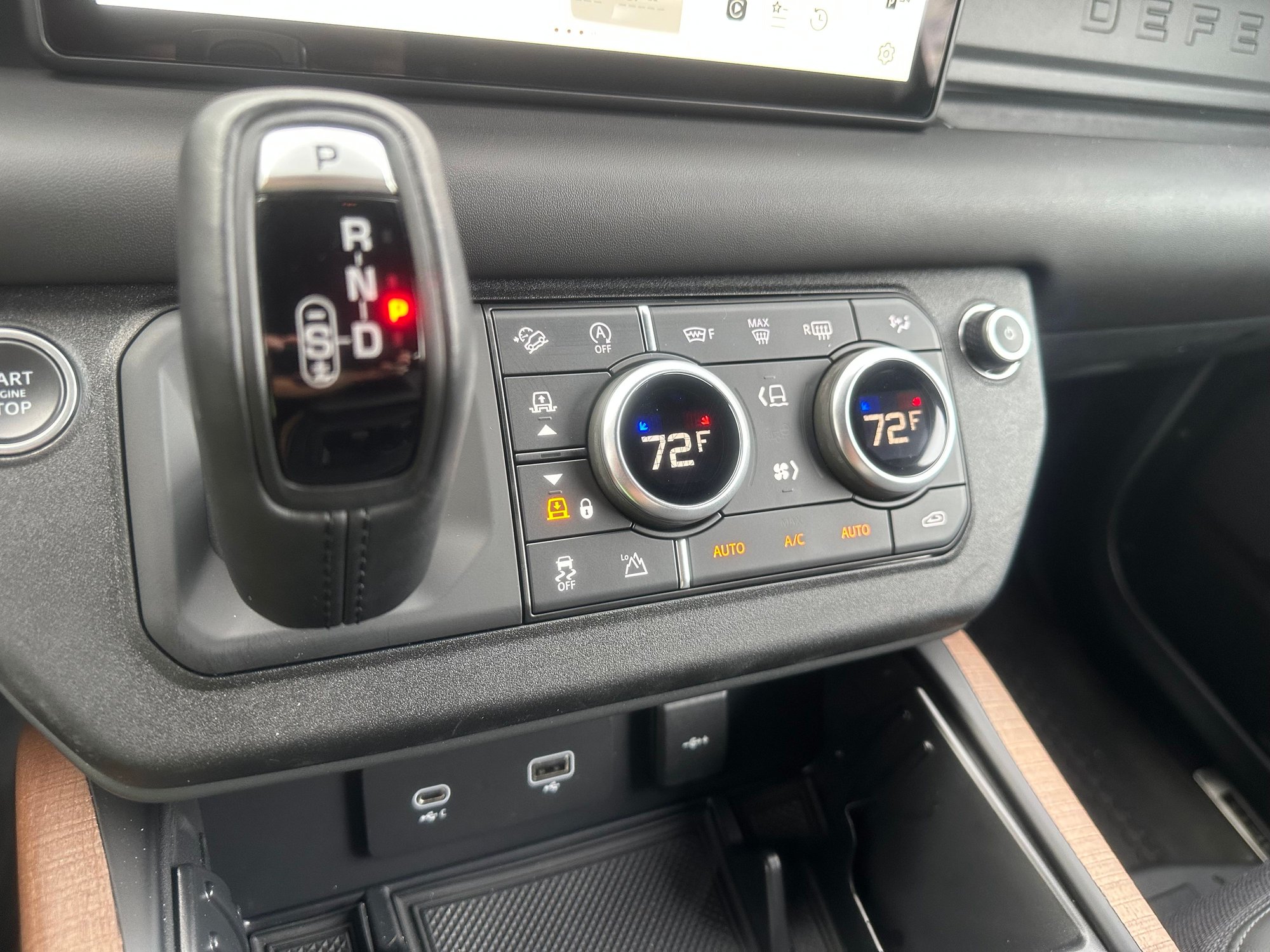 2021 Land Rover Defender - 2021 Defender 90X - Very low miles - Immaculate - Used - VIN SALEX6RU4M2052227 - 5,300 Miles - 6 cyl - SUV - Silver - Pompano Beach, FL 33062, United States