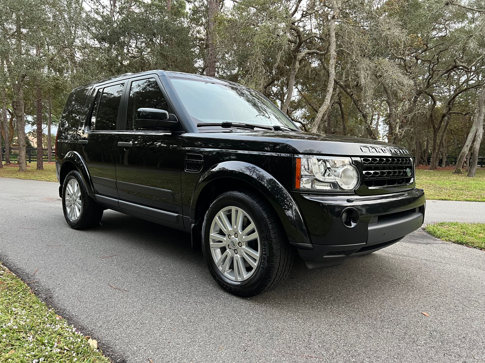 2012 Land Rover LR4 - Clean 2012 LR4 HSE - Used - VIN SALAG2D4XCA622279 - 106,800 Miles - 8 cyl - 4WD - Automatic - SUV - Black - Daytona Beach, FL 32174, United States