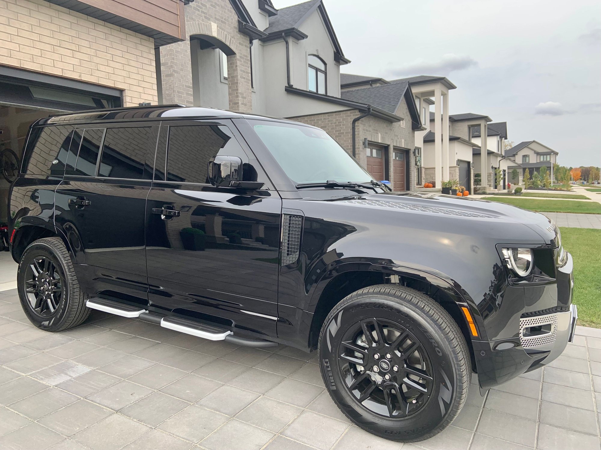 Wheels and Tires/Axles - 5 new Pirelli Scorpion Zero tires for sale 255/65R/19 - New - 2023 Land Rover Defender 110 - Komoka, ON N0L 1R, Canada