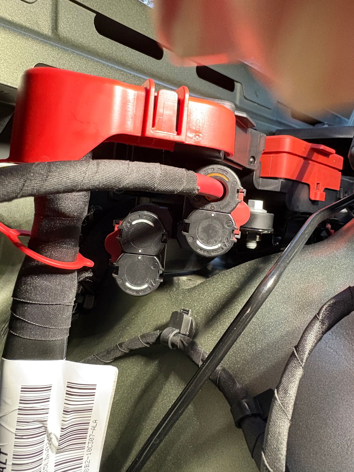 Connectors.  One used and one spare.  Is this to hook up a winch?  Land Rover dealer did not know what this was for.