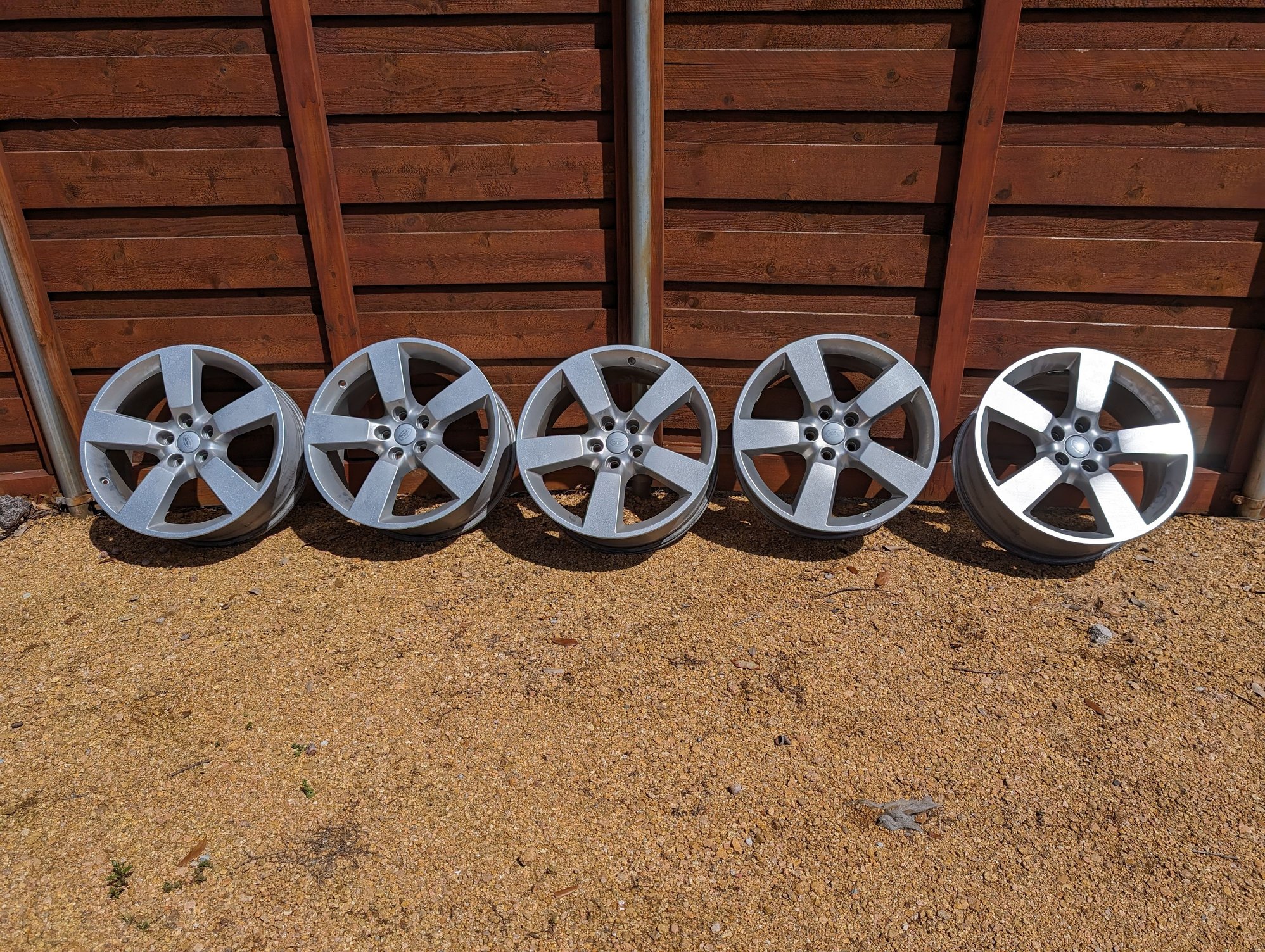 Wheels and Tires/Axles - 5 Defender L663 20" Wheels STYLE 5098 - Used - 0  All Models - Plano, TX 75093, United States