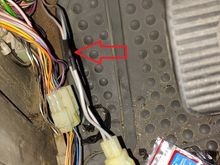 This and next picture are window wiring from doors into driver(this pic) and passenger side(next) area.  Also where they had run wires to basically wire front left, and right, and rear left windows together :S