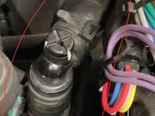 This is the hose in question. There’s a pump attached right beneath it. 