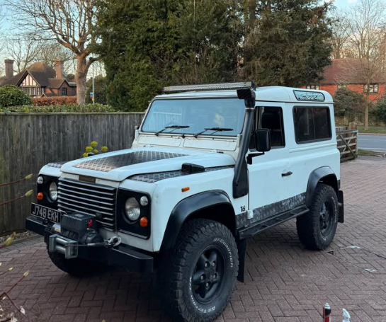 1992 Land Rover Range Rover - 1992 Land Rover 90 - 2.5 diesel – 200 tdi - Used - VIN SALLDVAF7JA907285 - 129,000 Miles - 2 cyl - 4WD - Manual - Van - Eastbourne BN21, United Kingdom