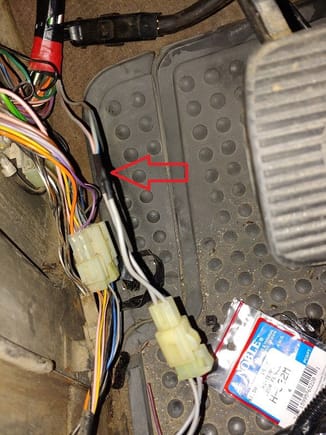 This and next picture are window wiring from doors into driver(this pic) and passenger side(next) area.  Also where they had run wires to basically wire front left, and right, and rear left windows together :S