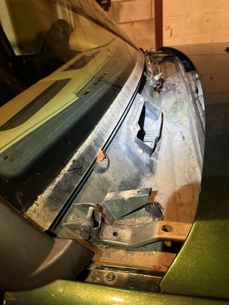 Cowl removed