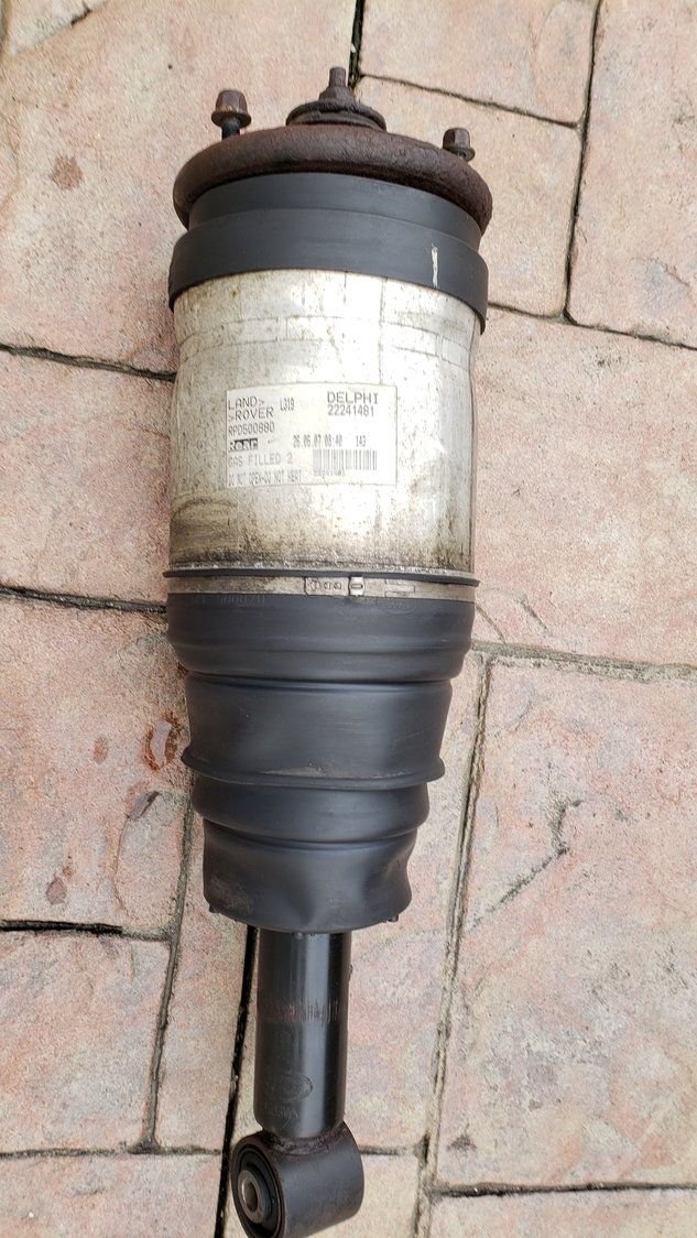 Steering/Suspension - LR3 Rear Strut/Air Spring Assembly - Used - 2005 to 2016 Land Rover LR3 - 2010 to 2016 Land Rover LR4 - 2003 to 2012 Land Rover Range Rover - Orchard Park, NY 14127, United States