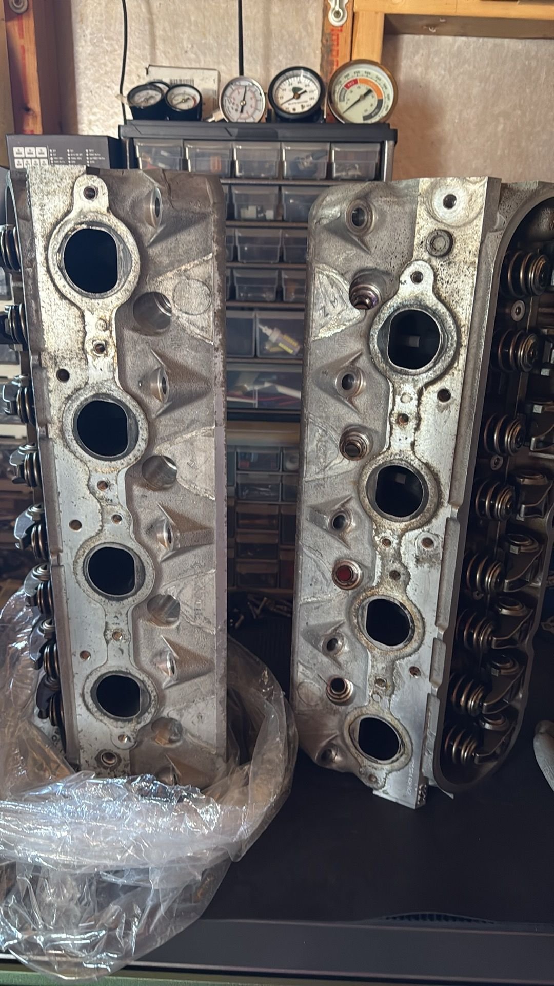 Engine - Intake/Fuel - LS3 Square Port #821 heads - Used - All Years  All Models - West Bend, WI 53090, United States