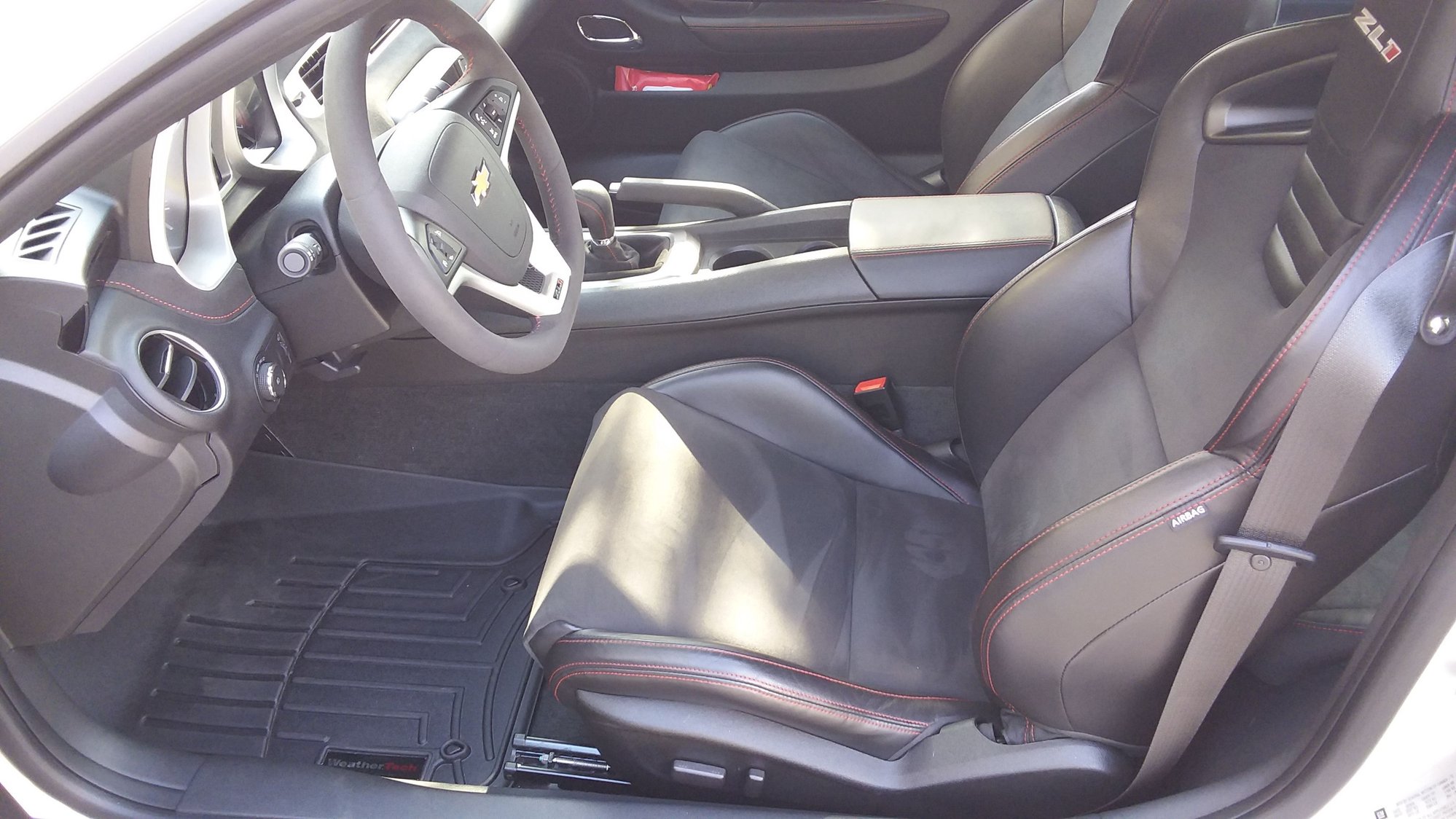 2014 Chevrolet Camaro - 2014 ZL1 Camaro 6sp w/recaros - Used - VIN 2G1FZ1EP5E9800228 - 19,138 Miles - 8 cyl - 2WD - Manual - Coupe - Silver - Statesville, NC 28625, United States