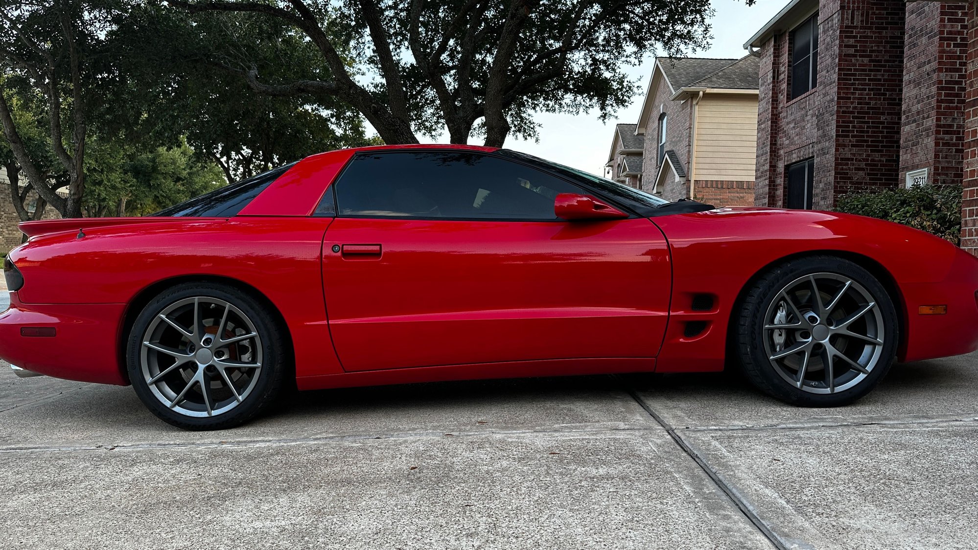 2000 Pontiac Firebird - 2000 Formula Hardtop M6 - Used - VIN 2G2FV22G3Y2118897 - 148,000 Miles - 8 cyl - 2WD - Manual - Coupe - Red - Houston, TX 77377, United States