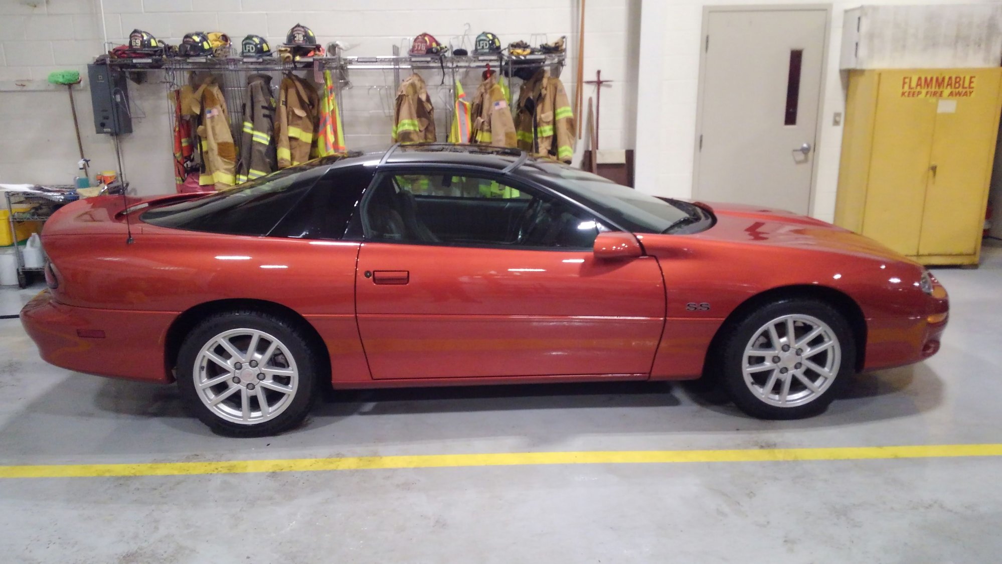 2002 Chevrolet Camaro - 2002 som ss m6 22k - Used - VIN 2G1FP22G222106116 - 8 cyl - 2WD - Manual - Coupe - Orange - Jamestown, NY 14701, United States