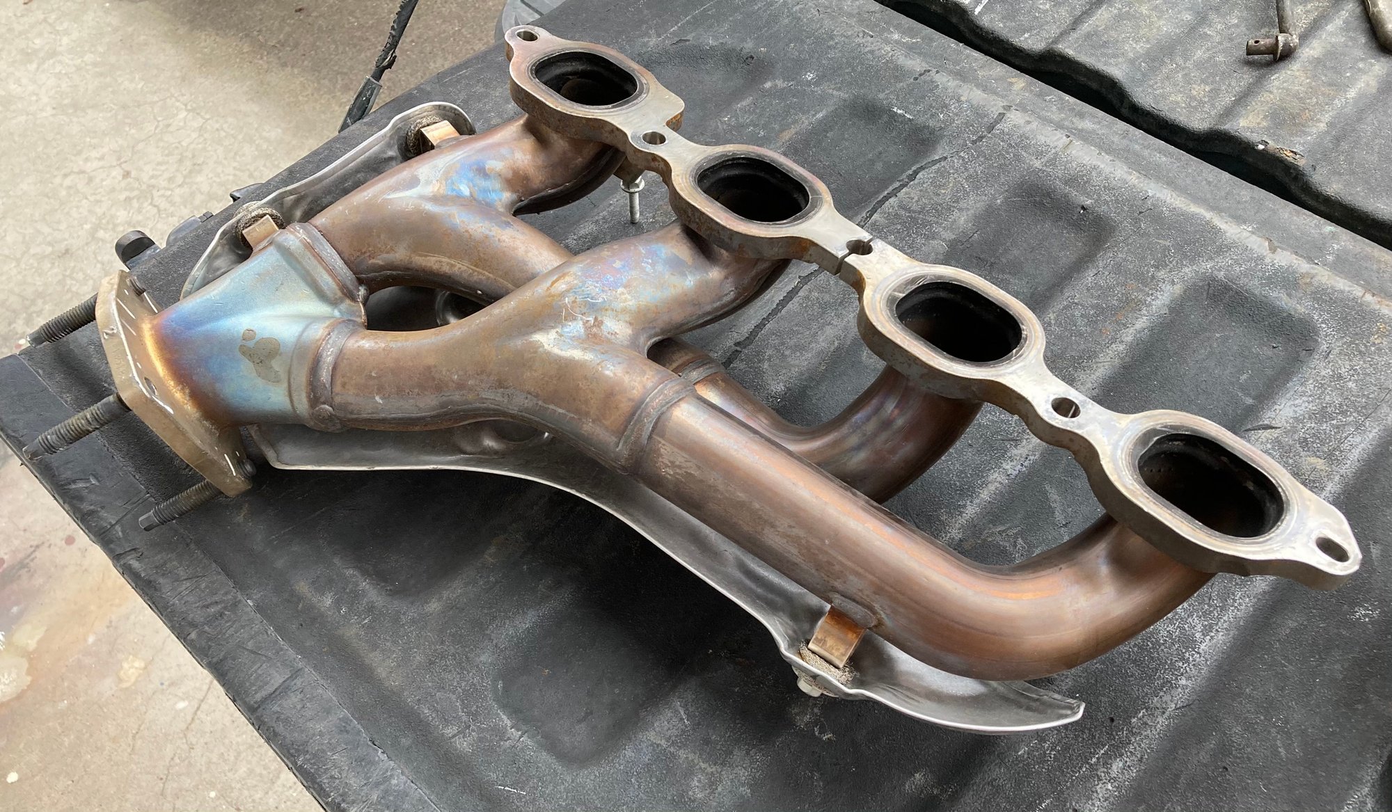 201619 Camaro CTSV exhaust manifolds LS1TECH Camaro and Firebird