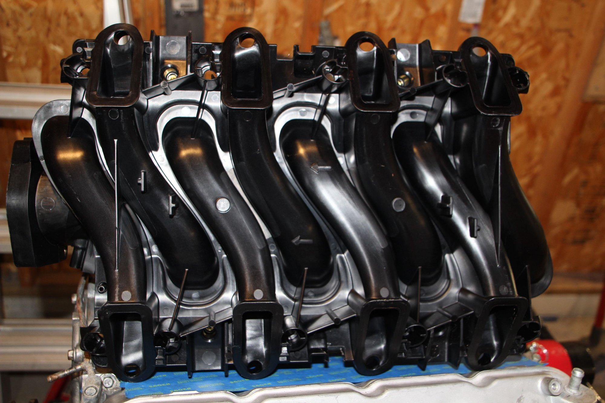 NEW outofbox Trailblazer SS Intake Mani, with bolts and new intake